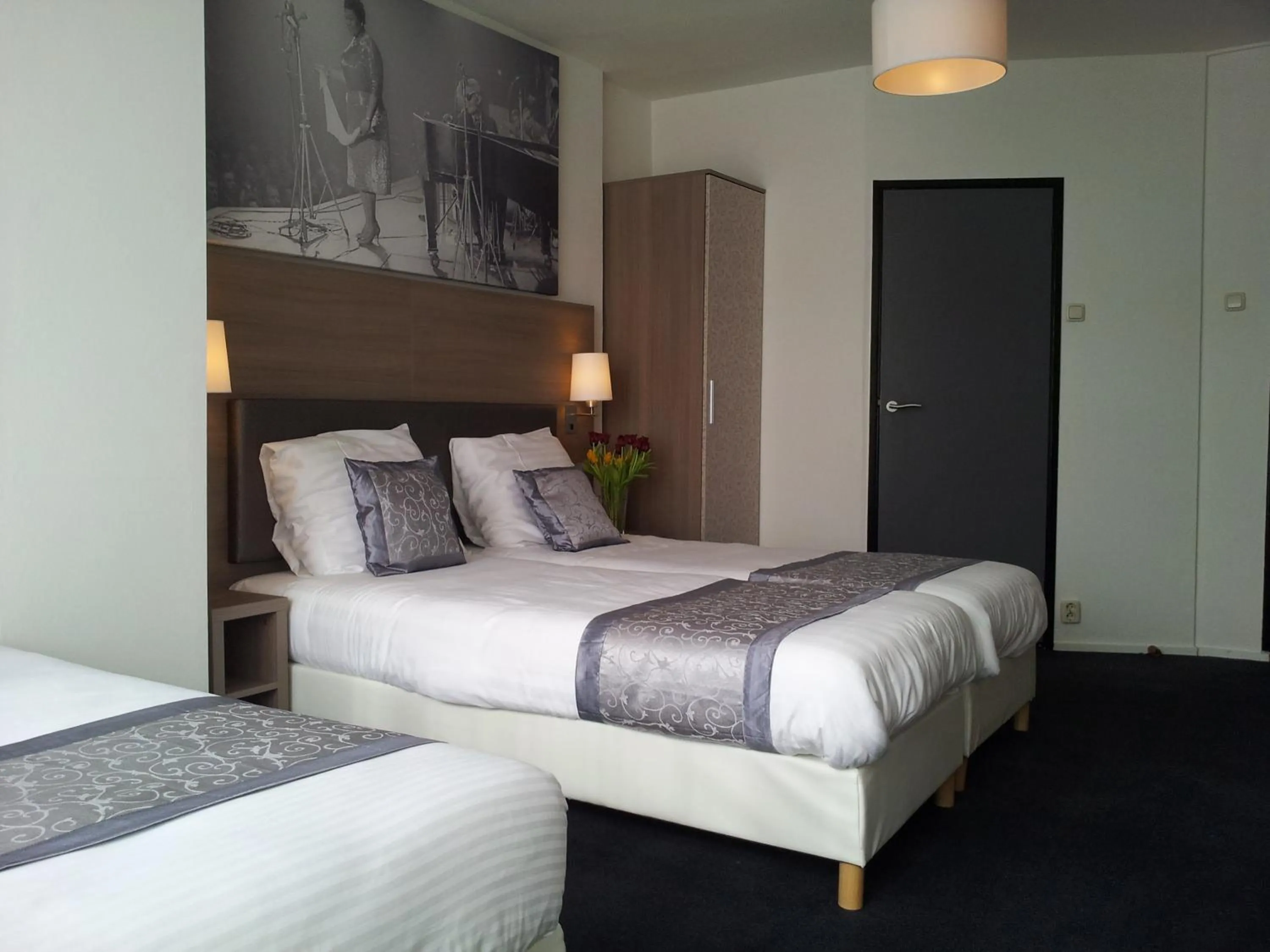 Bed in The Concert Hotel