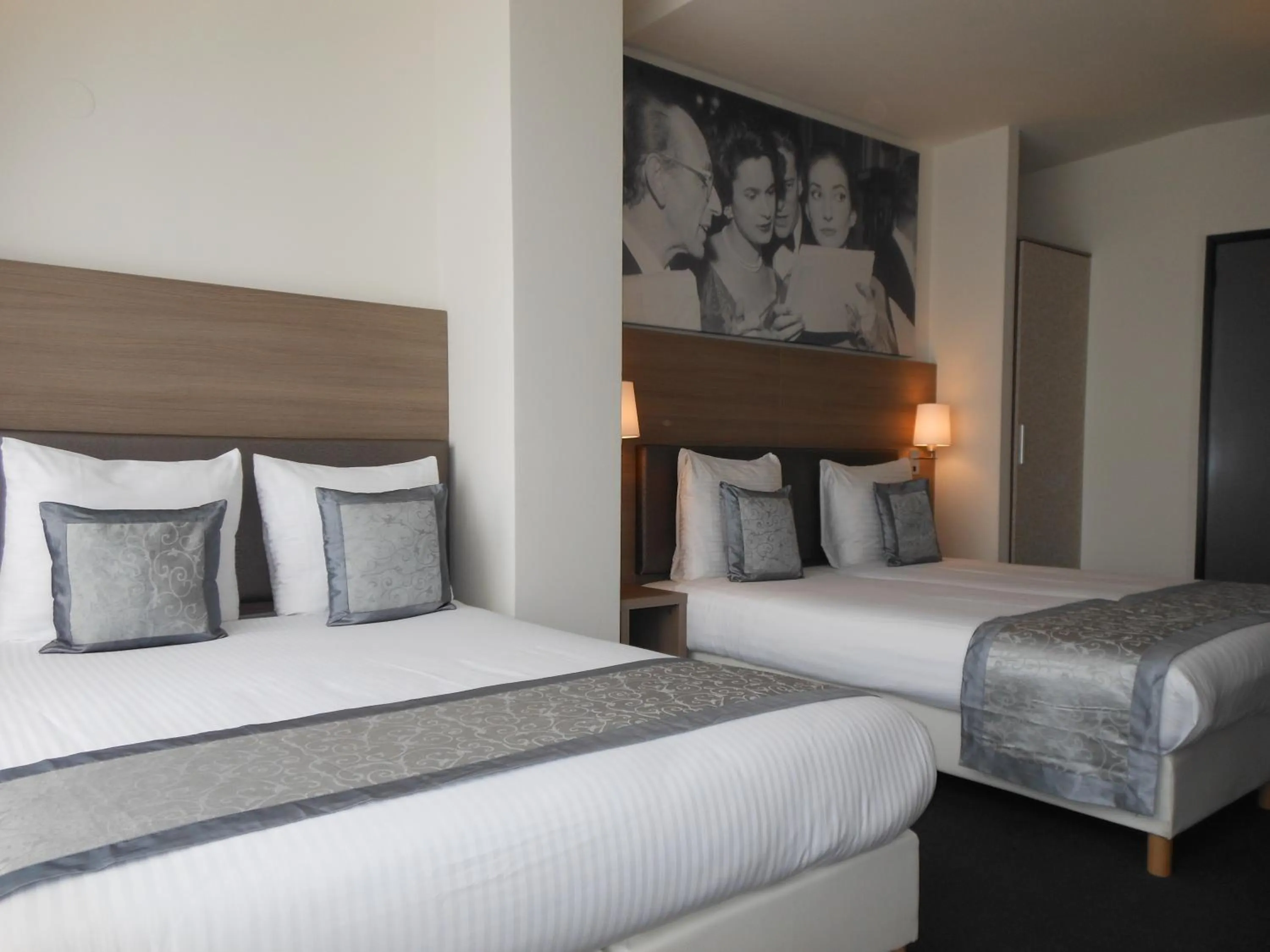 Bed in The Concert Hotel