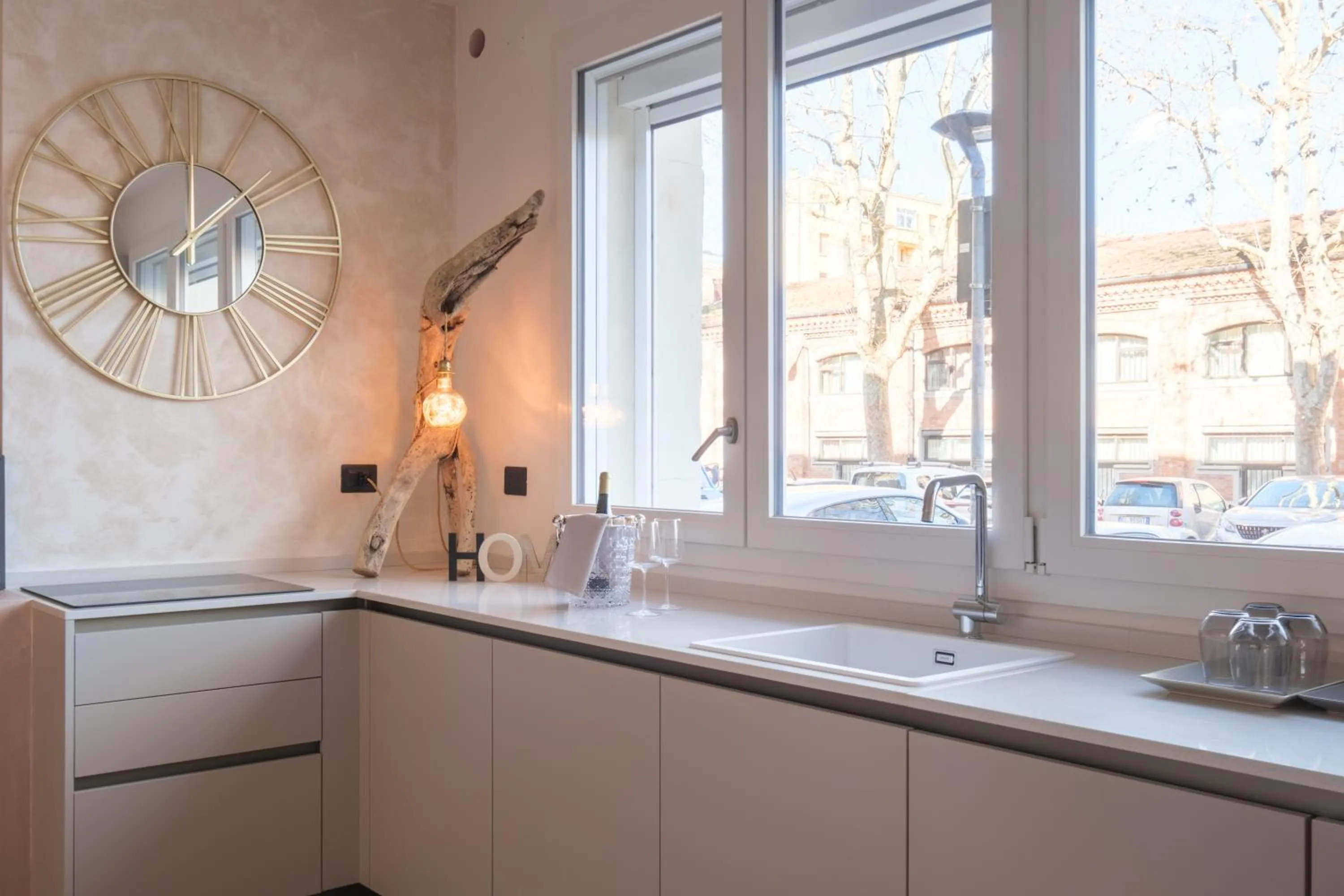 Communal lounge/ TV room in Tempobiancosuites