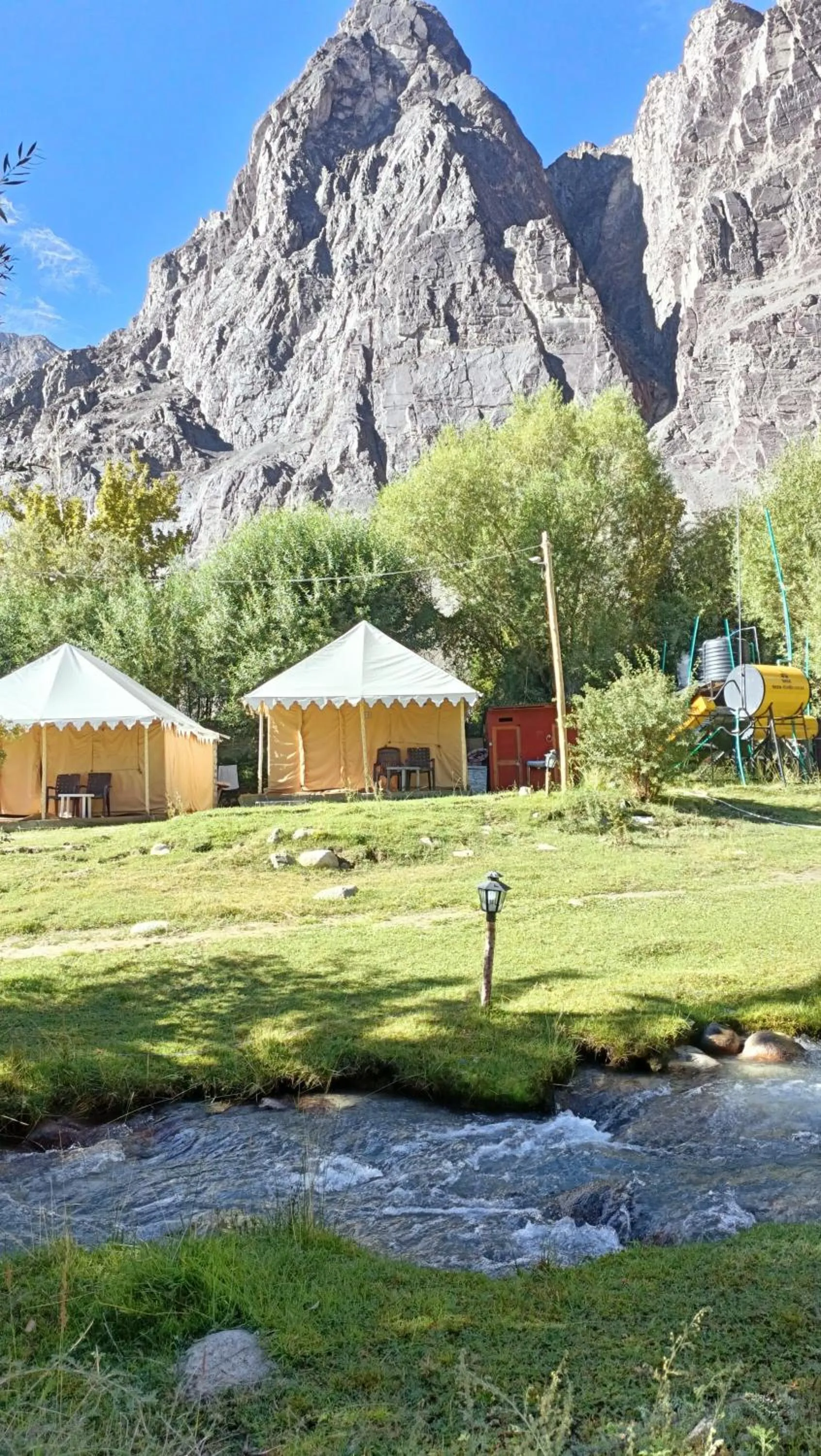Royal Deluxe Camp & Resort, Hunder- Nubra