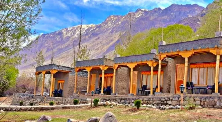 Royal Deluxe Camp & Resort, Hunder- Nubra