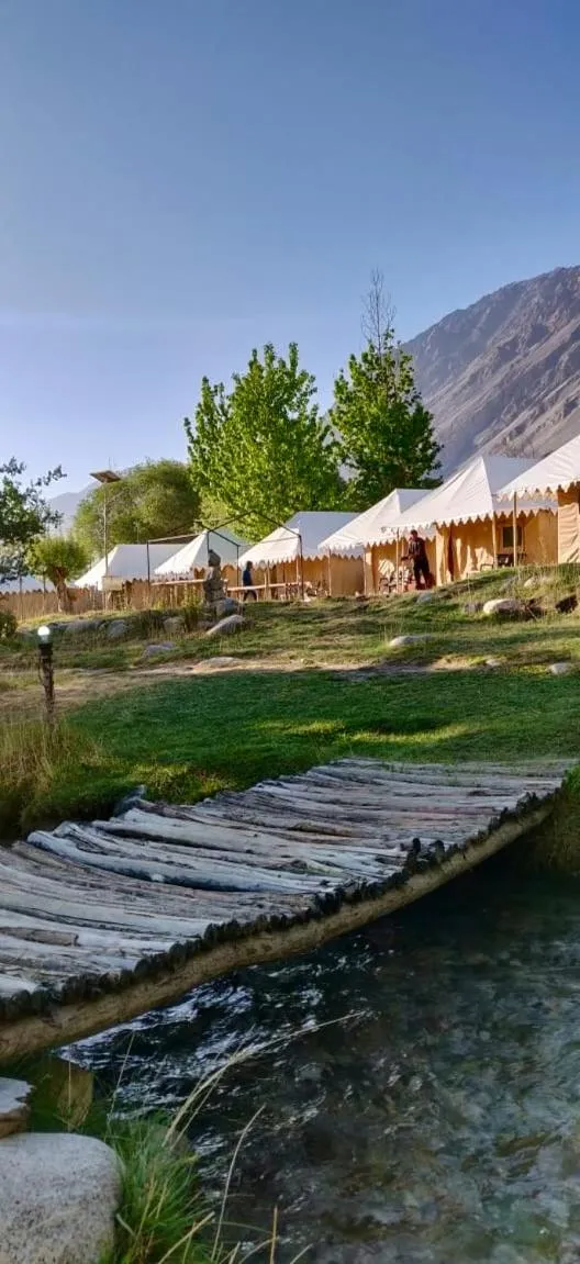 Royal Deluxe Camp & Resort, Hunder- Nubra