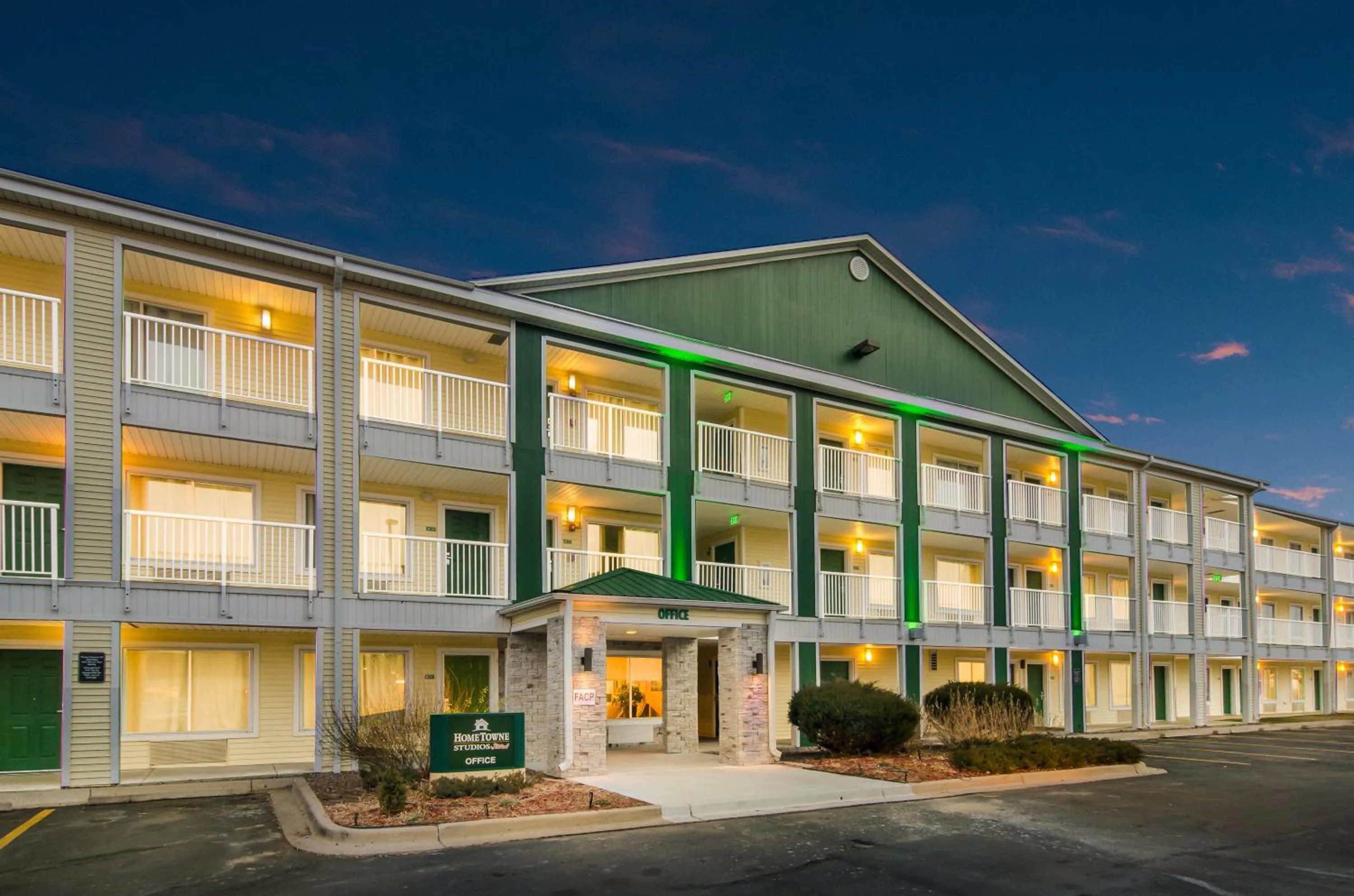 Property building in HomeTowne Studios by Red Roof Lake Charles - Sulphur