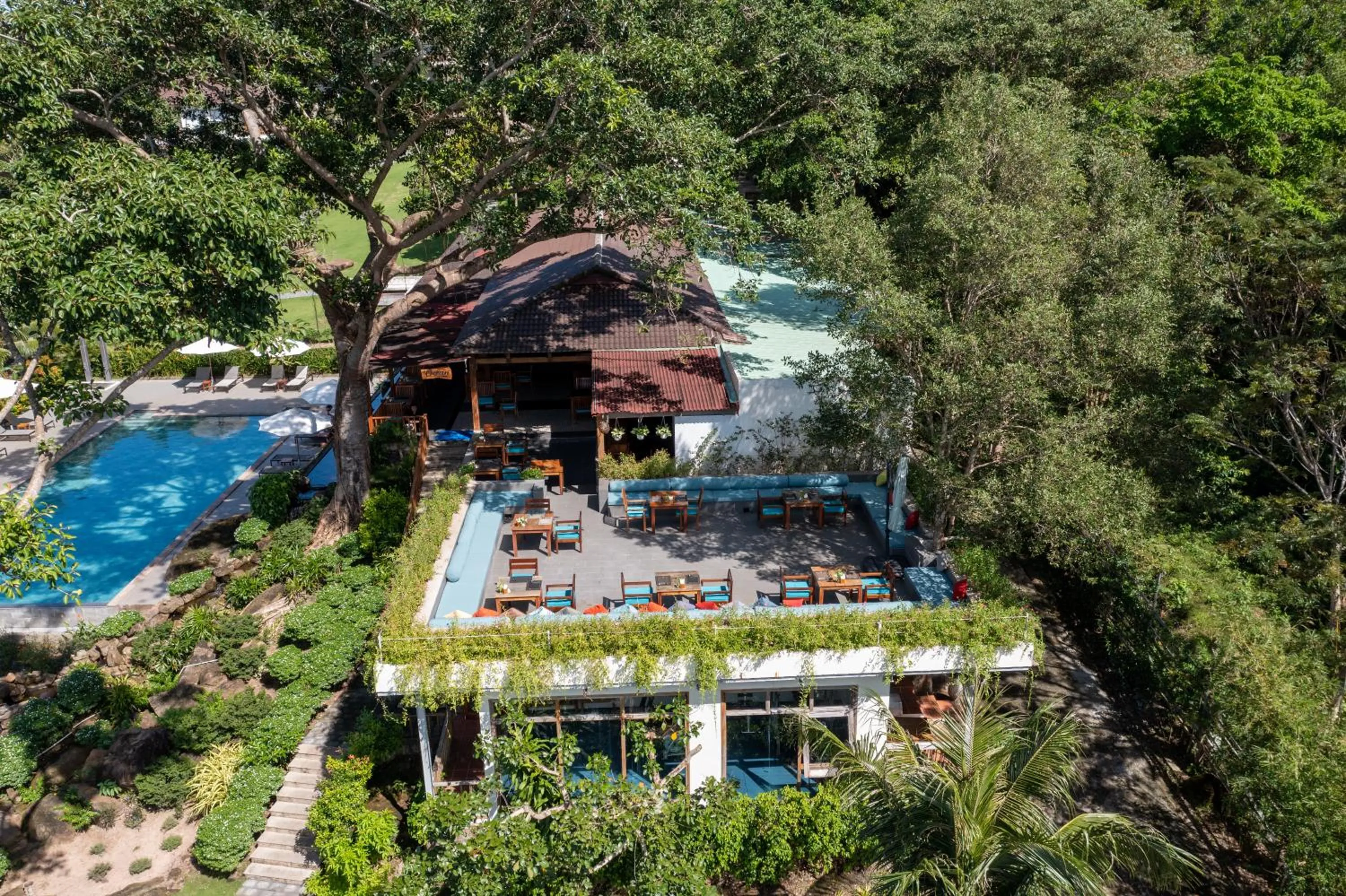 Restaurant/places to eat in Camia Resort & Spa