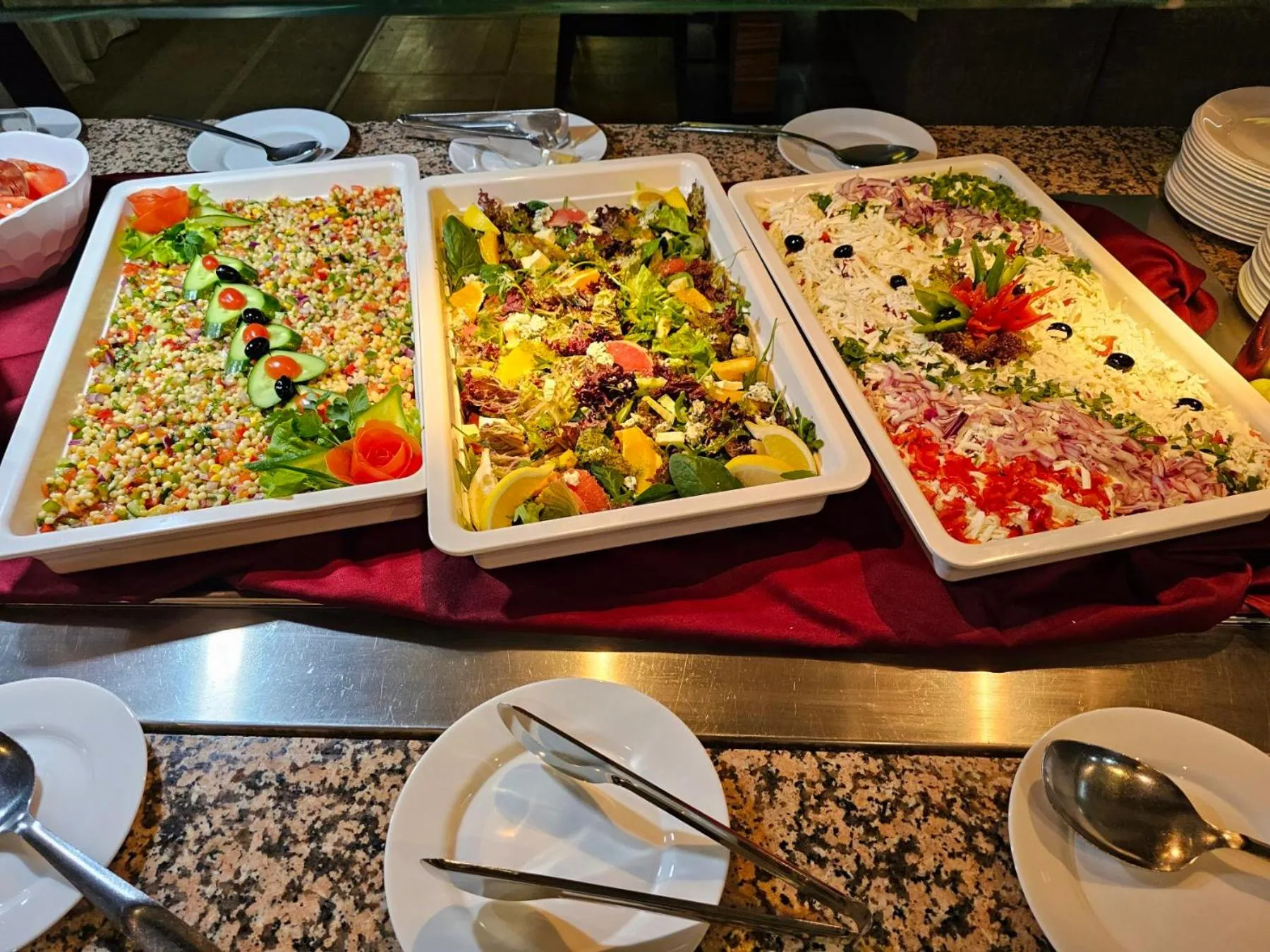 Dinner in Gardenia Park Hotel