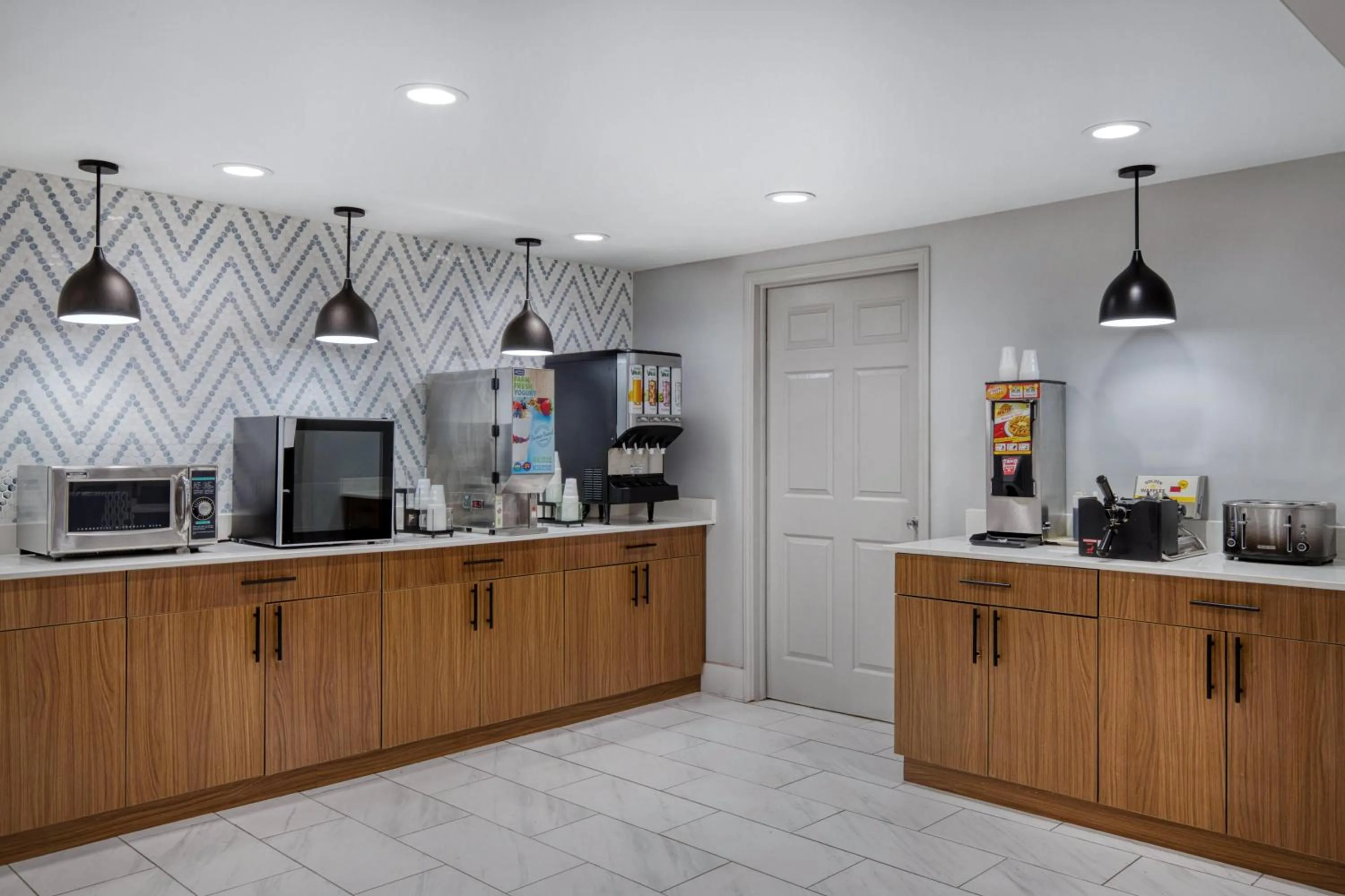 Breakfast in Best Western Greensboro Coliseum Inn