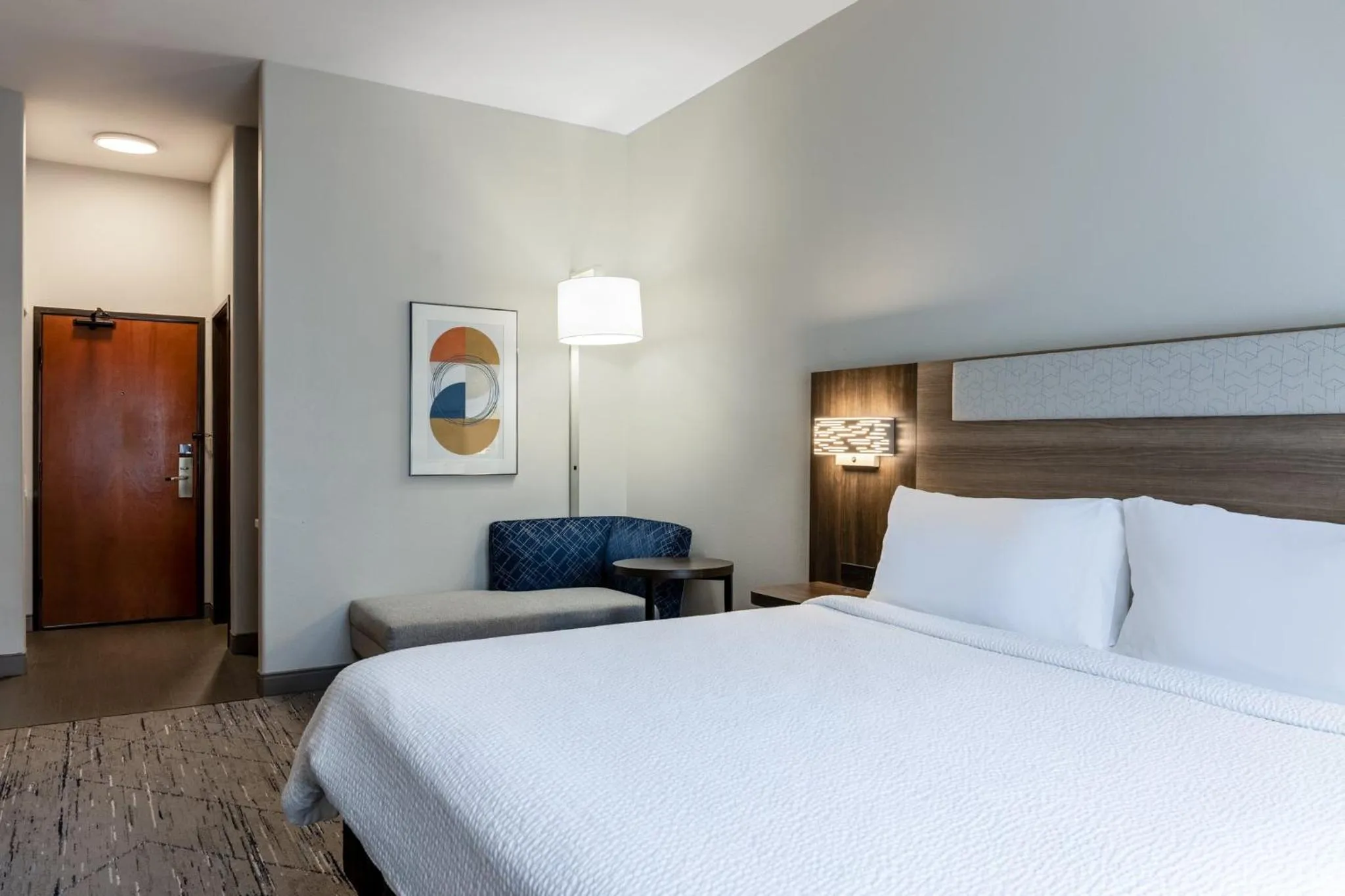Photo of the whole room, Bed in Holiday Inn Express Vancouver North by IHG