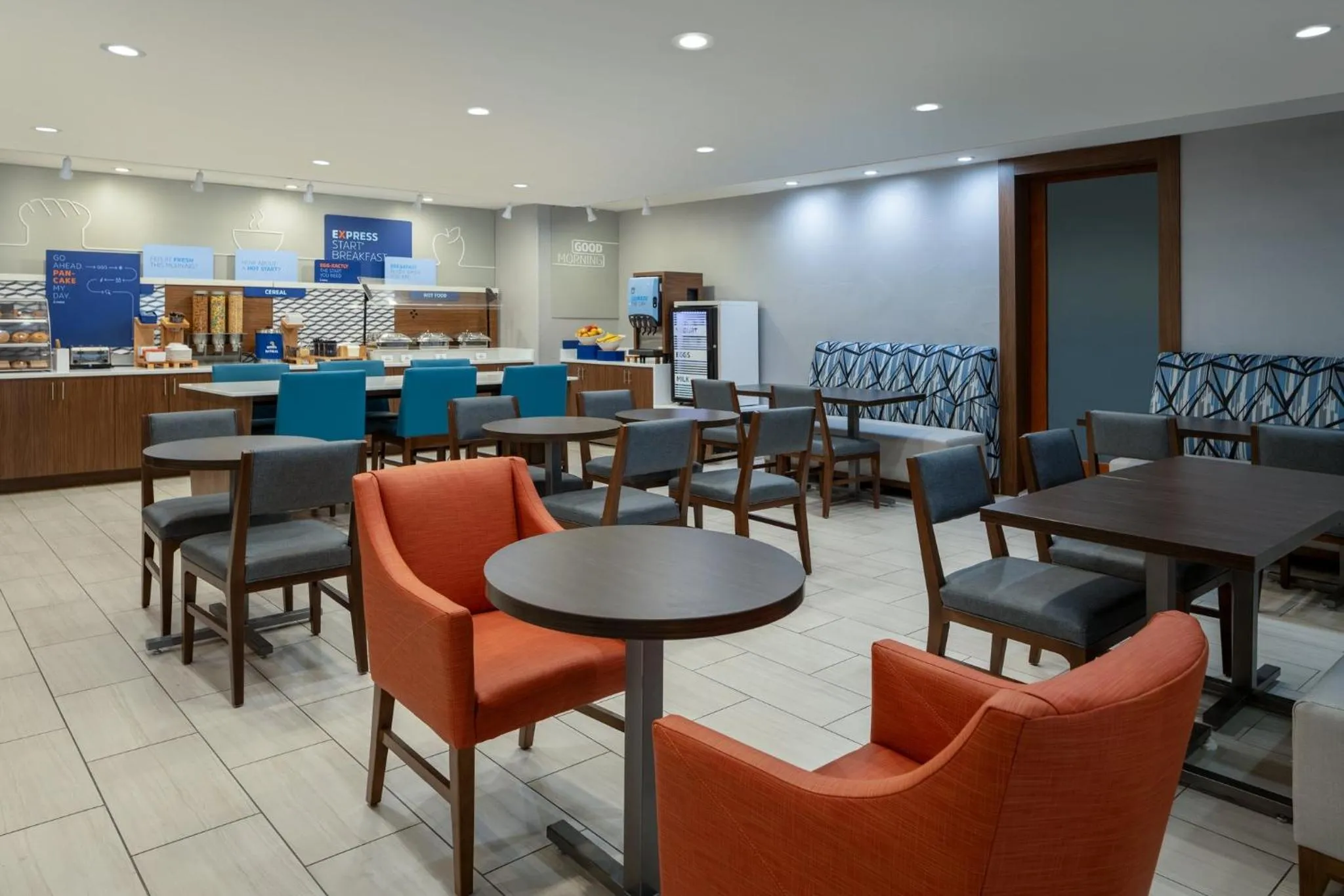 Breakfast in Holiday Inn Express Vancouver North by IHG
