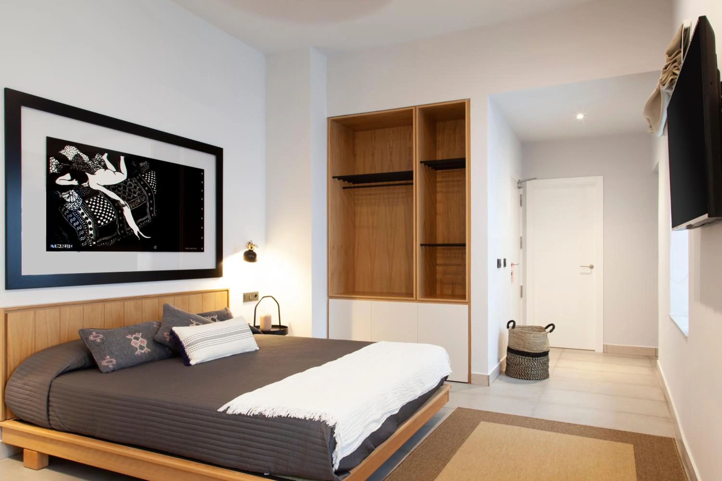 Bedroom, Bed in Welldone Metropol