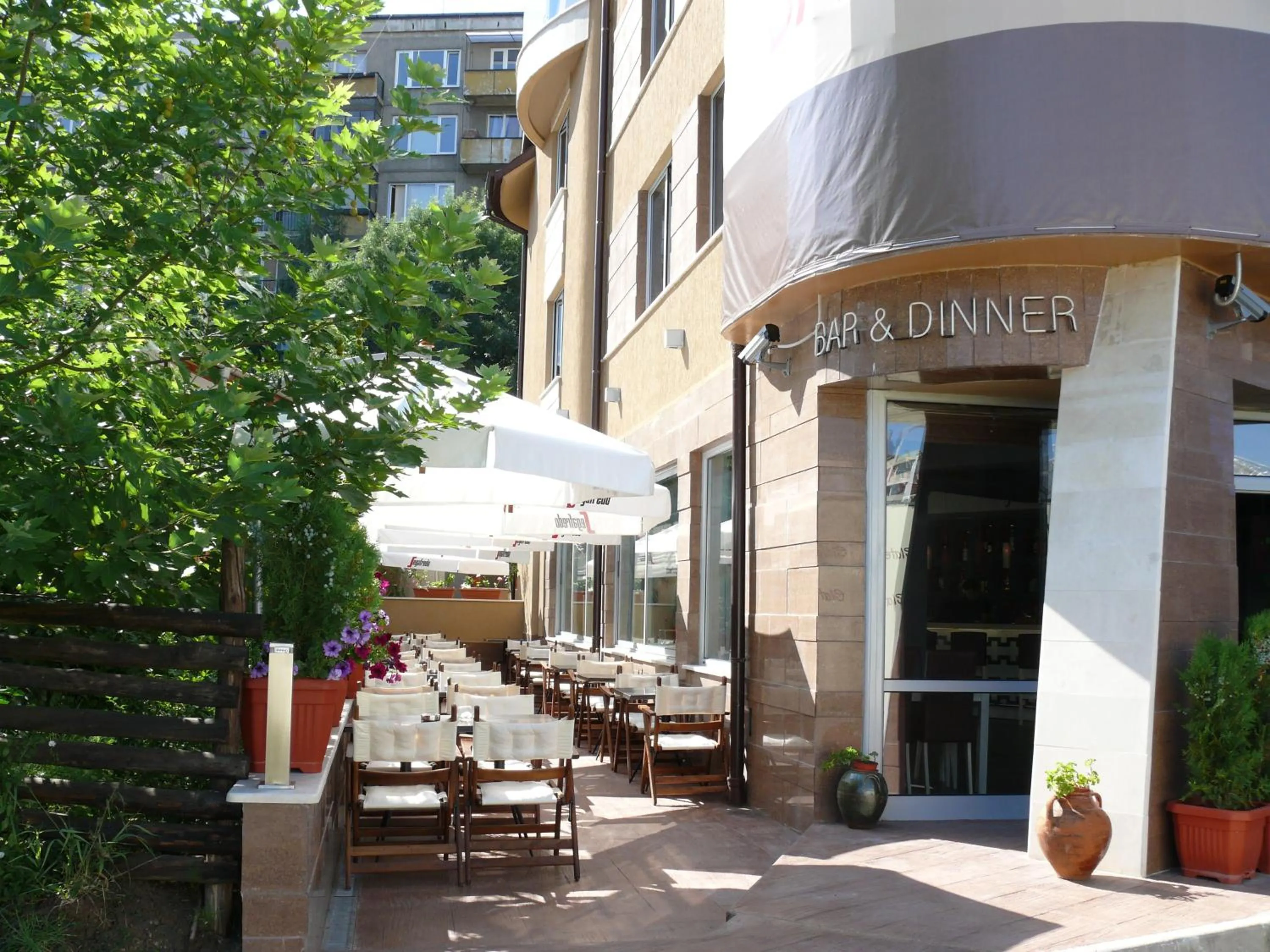 Patio in Elate Plaza Hotel