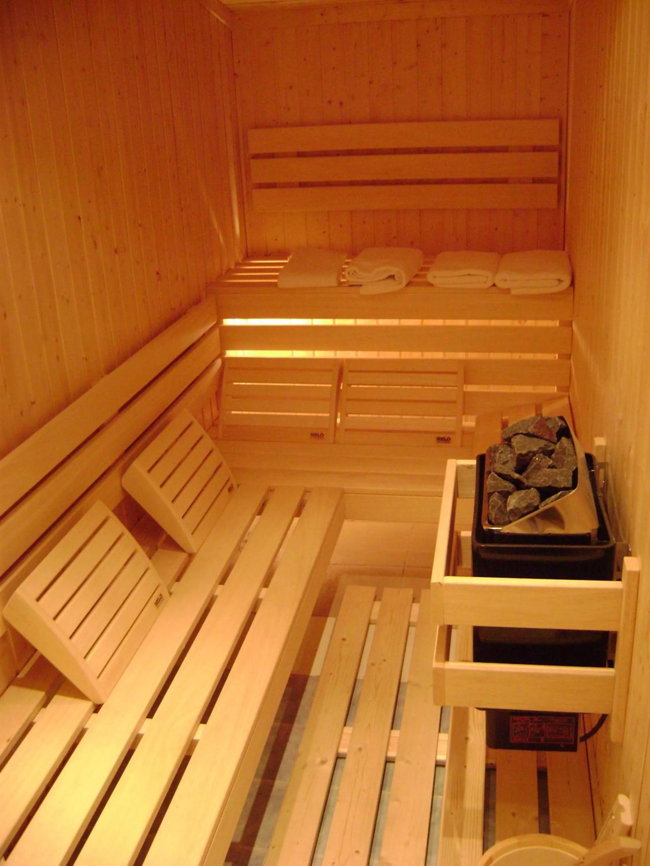 Shower in Elate Plaza Hotel