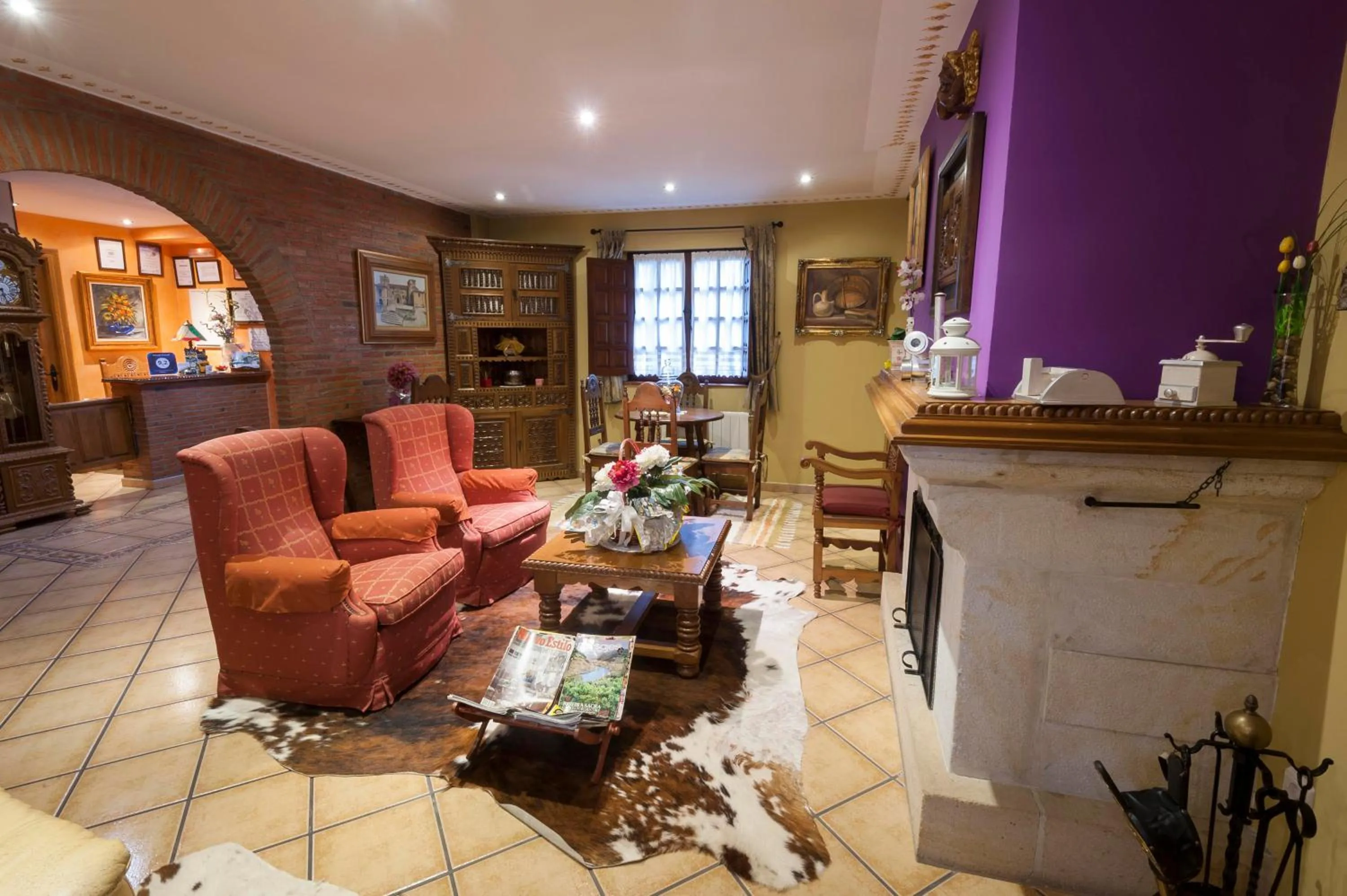 Communal lounge/ TV room in Posada Araceli