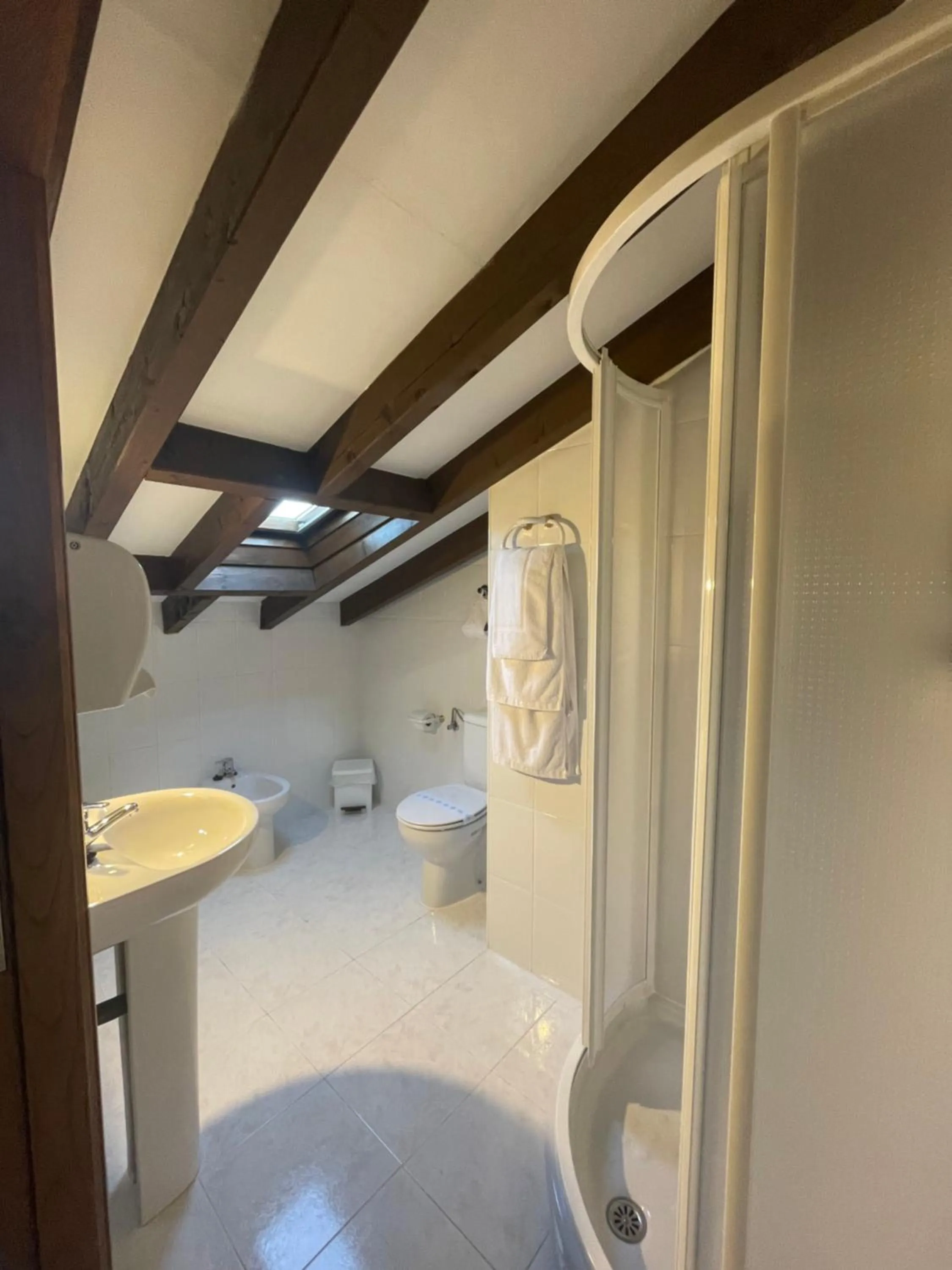 Shower in Posada Araceli