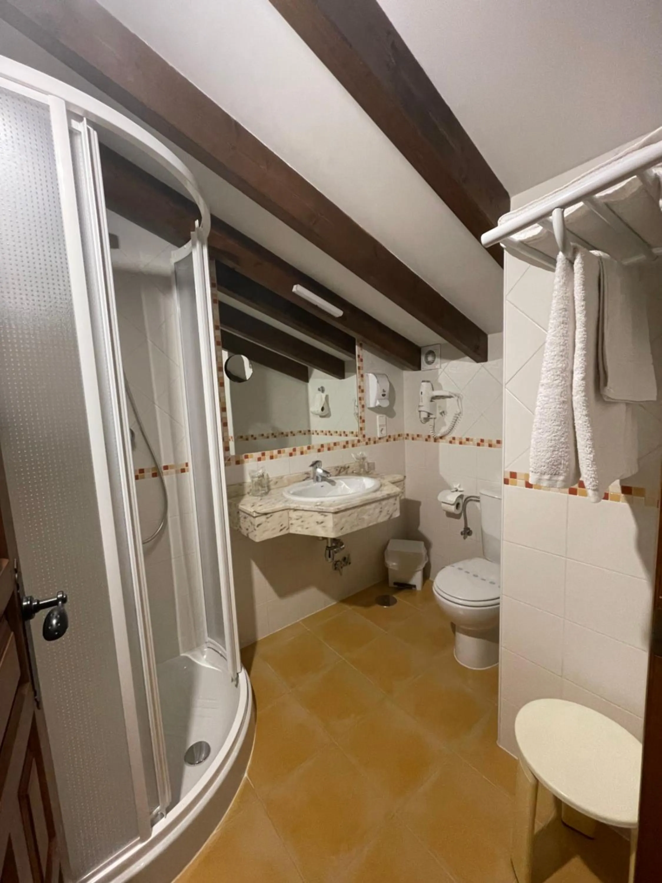 Shower in Posada Araceli