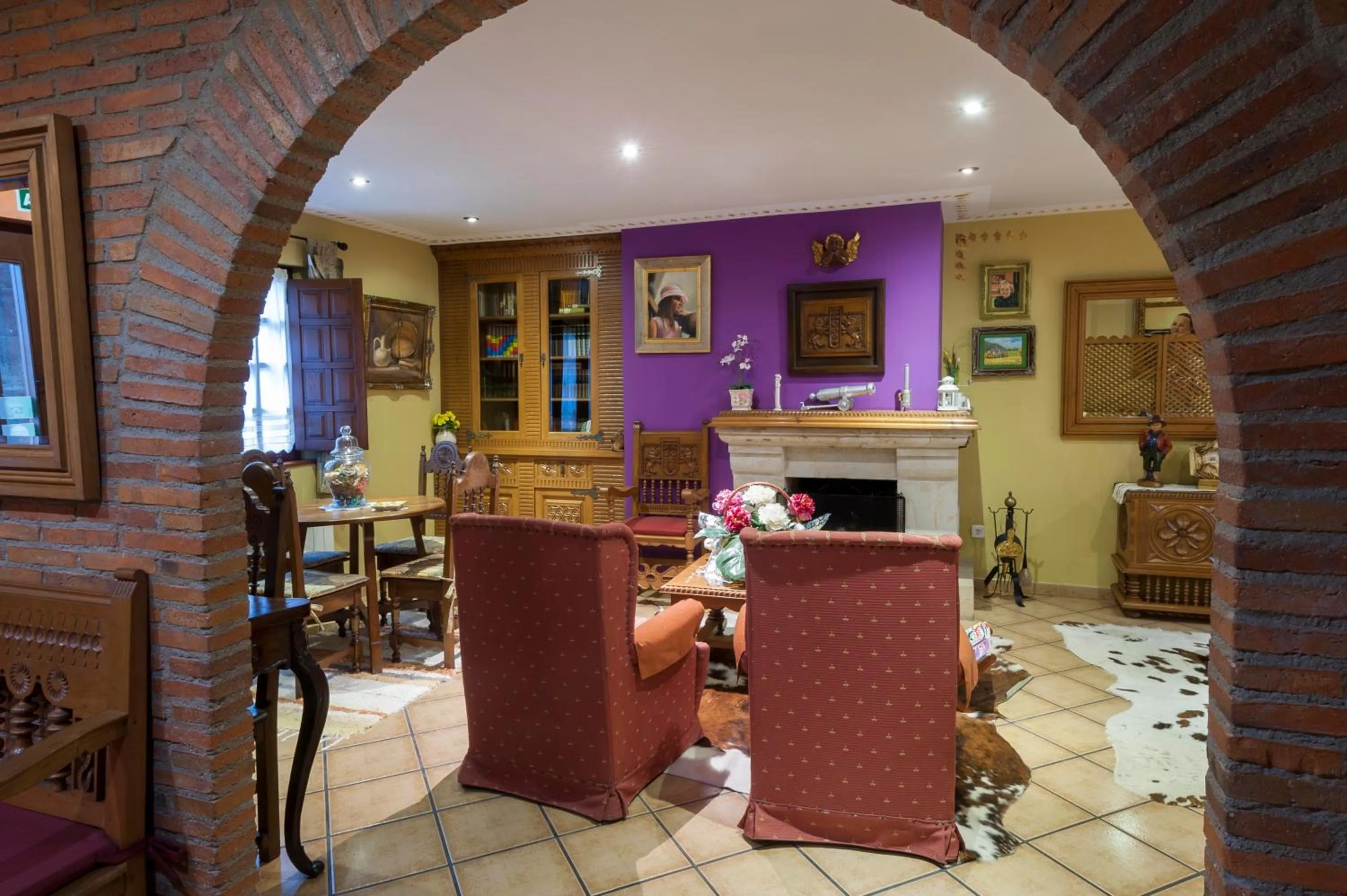 Communal lounge/ TV room in Posada Araceli