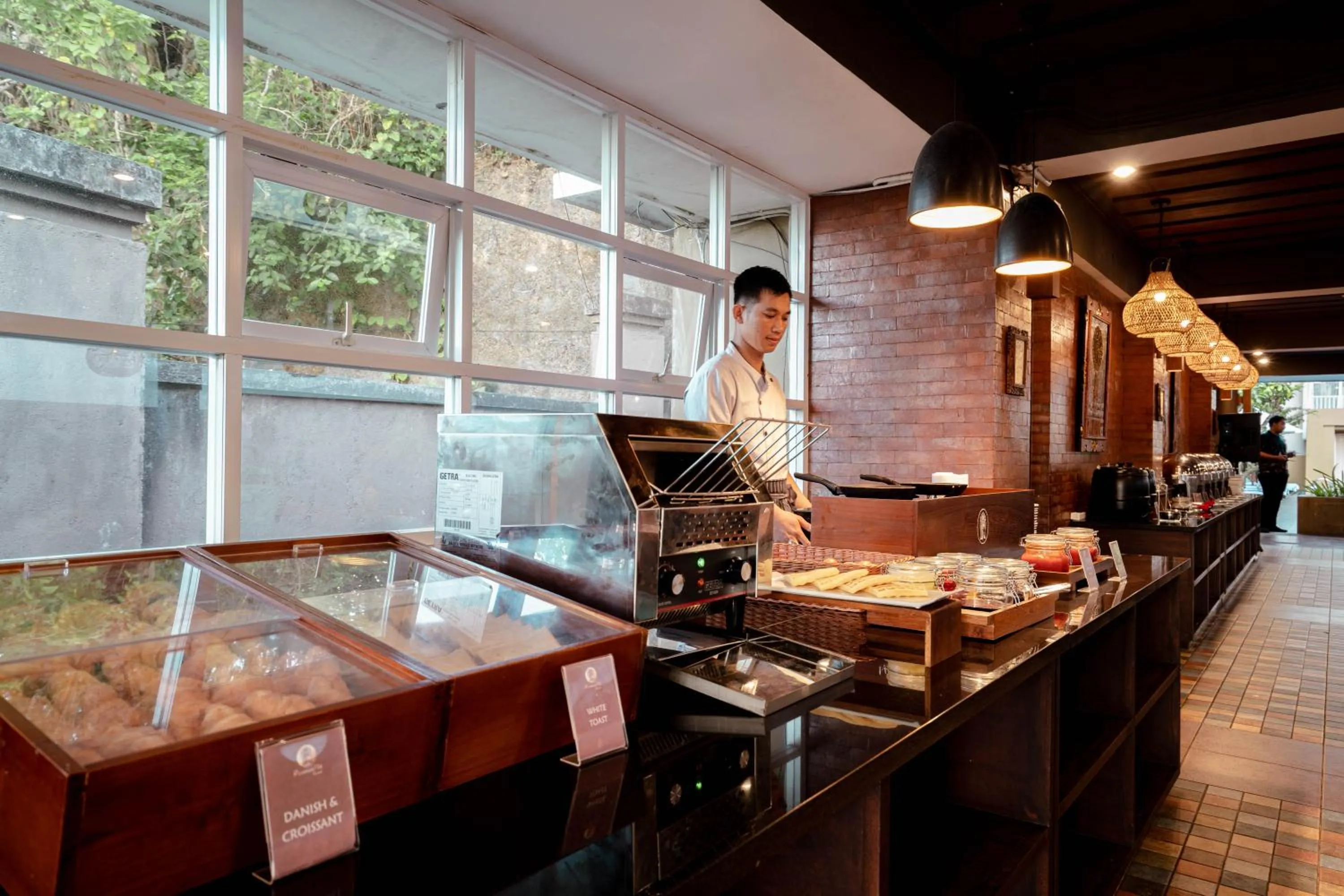 Restaurant/places to eat in Pandawa Hill Resort