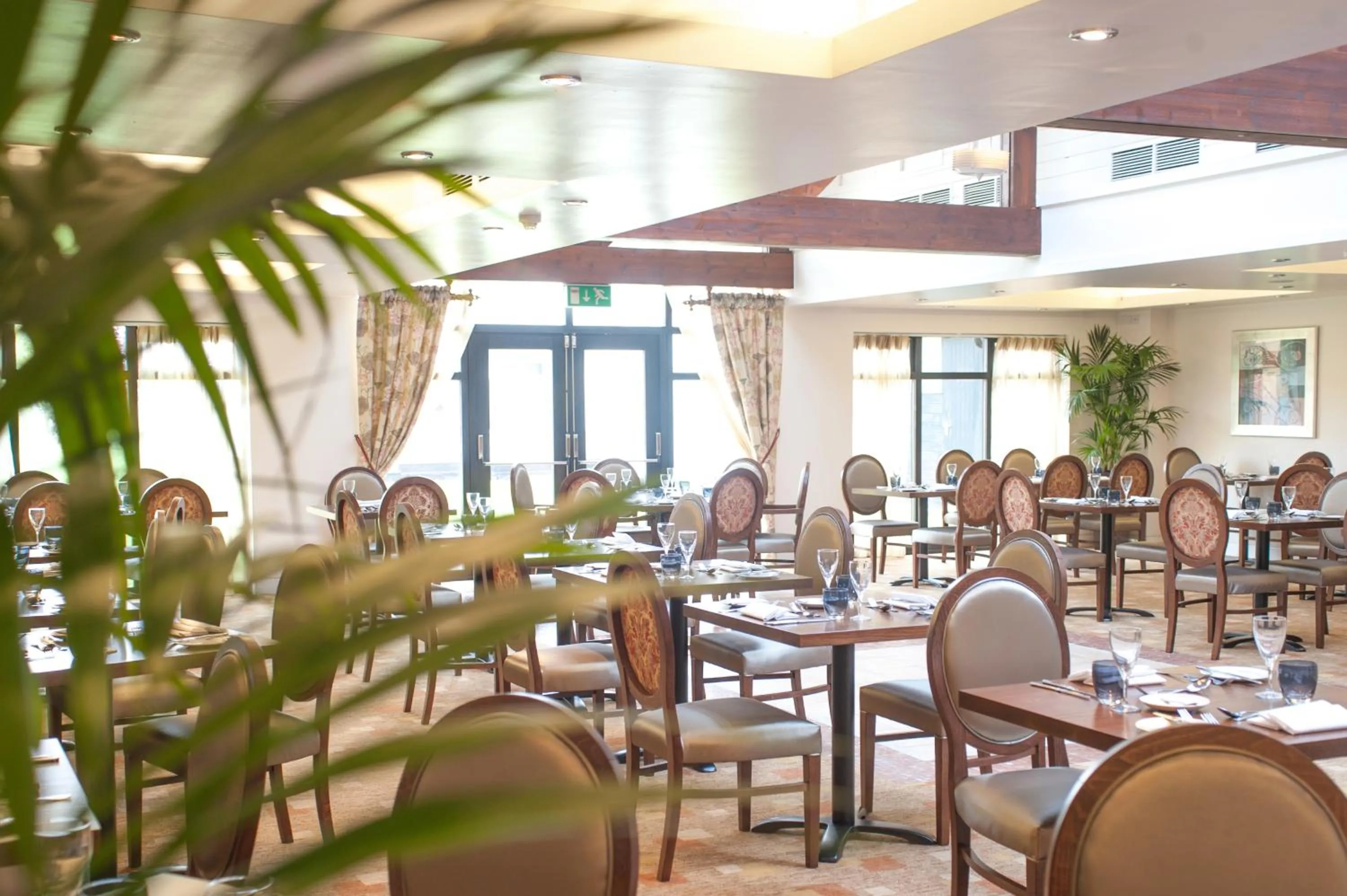 Restaurant/places to eat in Champneys Springs