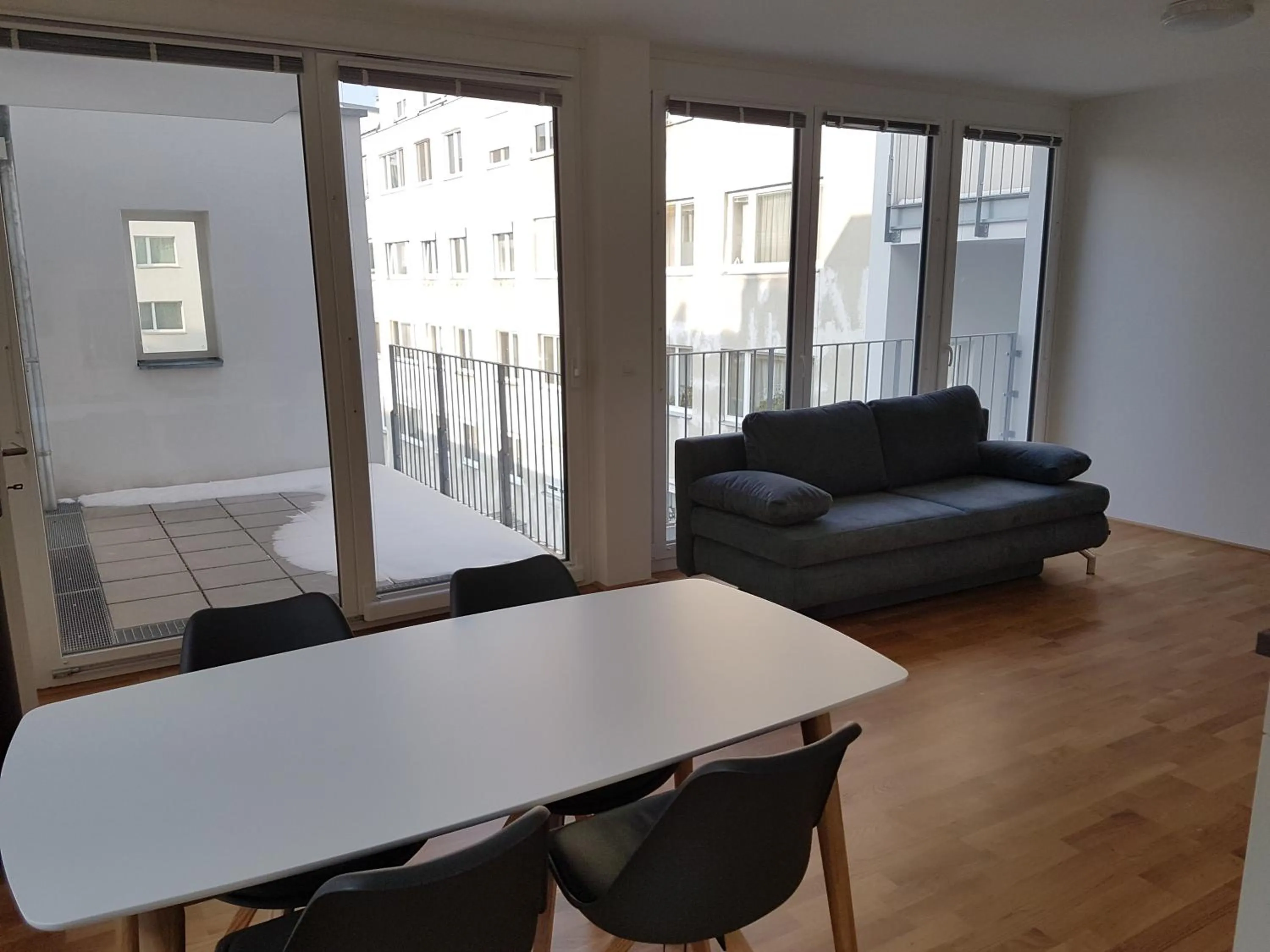 Living room in 4 Beds and More Vienna Apartments - Contactless check-in