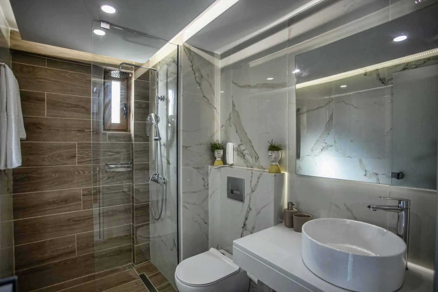 Shower in Mary Hotel & Mary Royal Suites