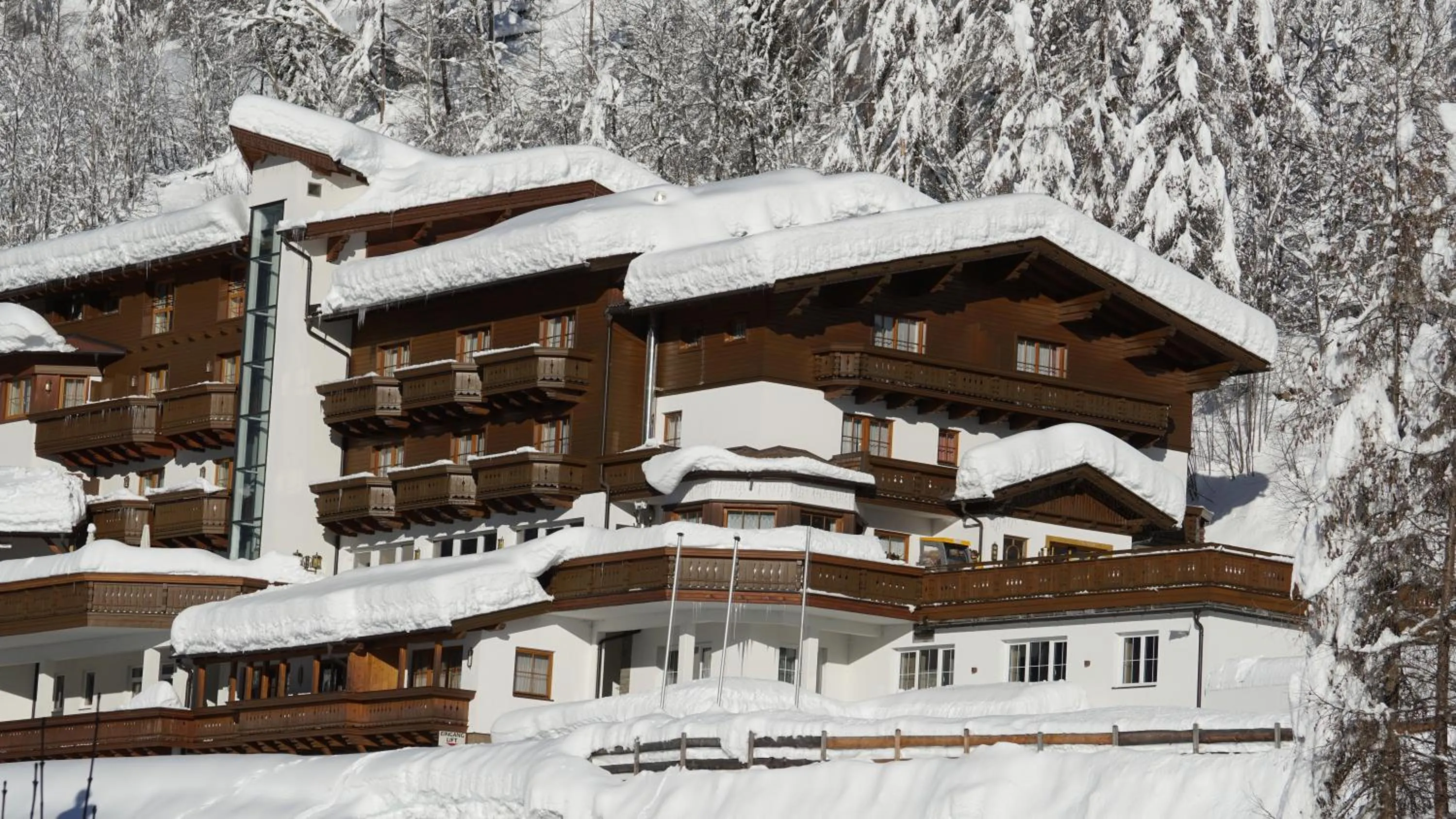 Property building in Alpin Panoramahotel Lärchenhof
