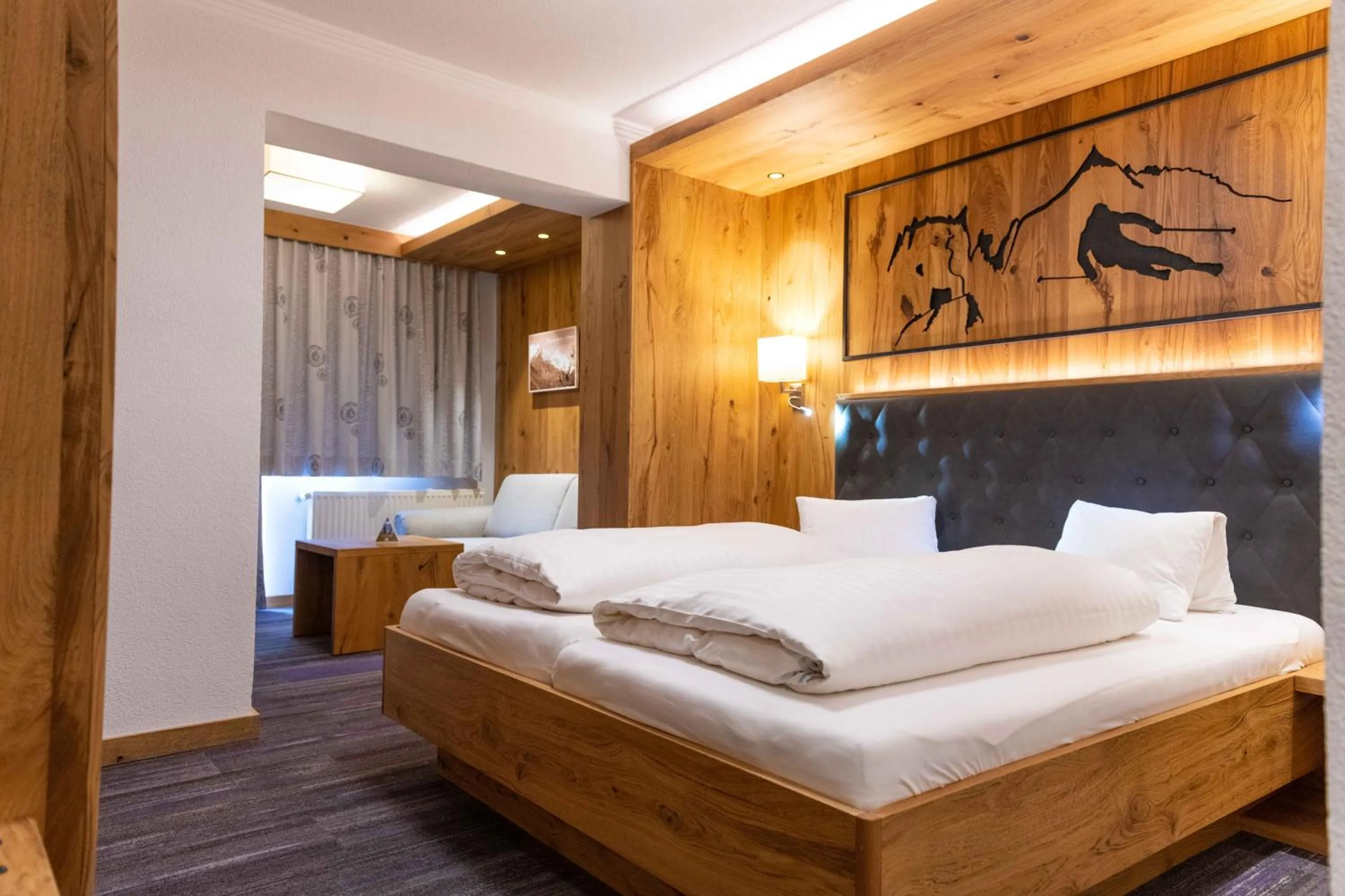 Photo of the whole room, Bed in Alpin Panoramahotel Lärchenhof