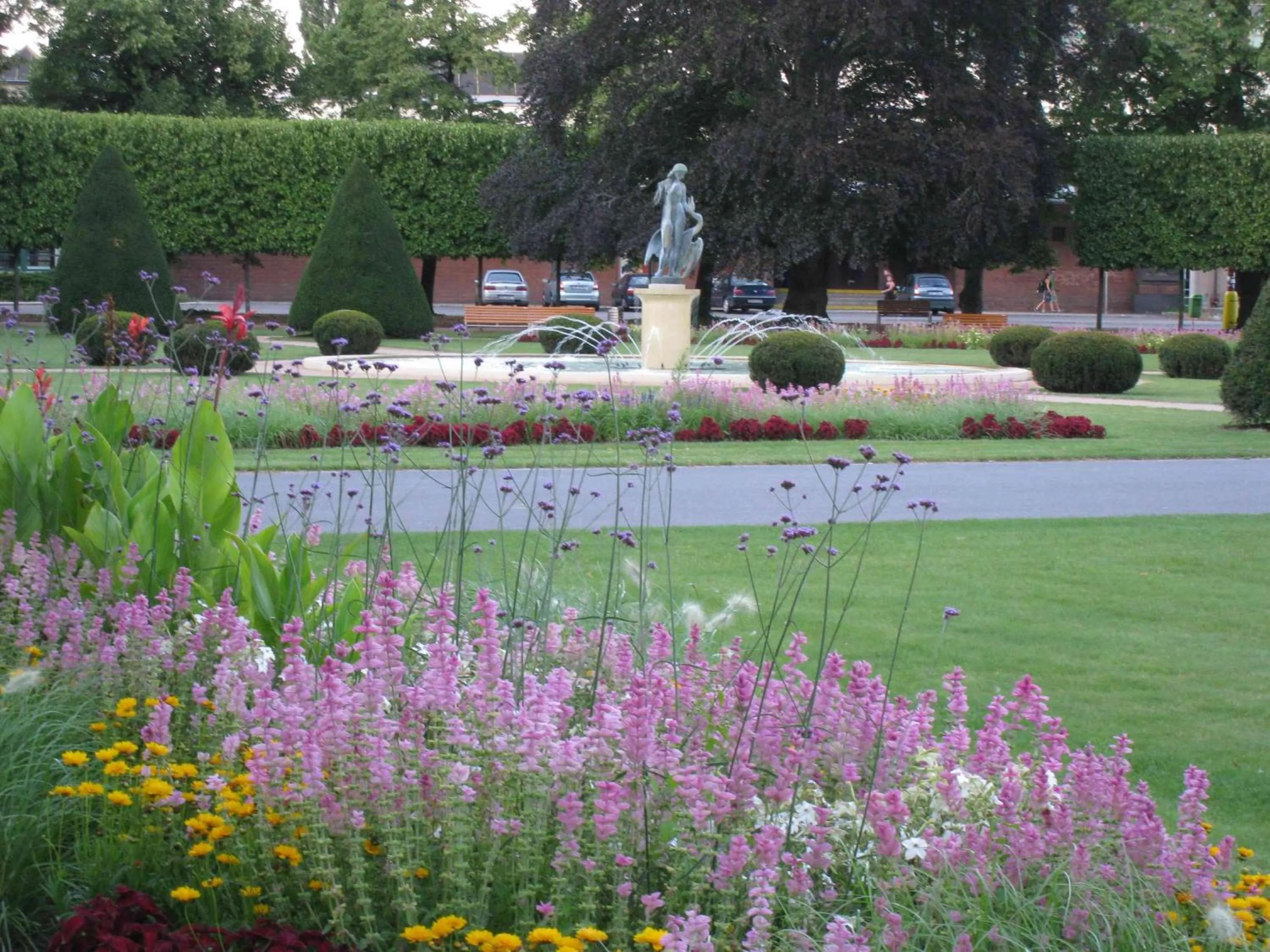 Area and facilities in Lazensky Hotel Park