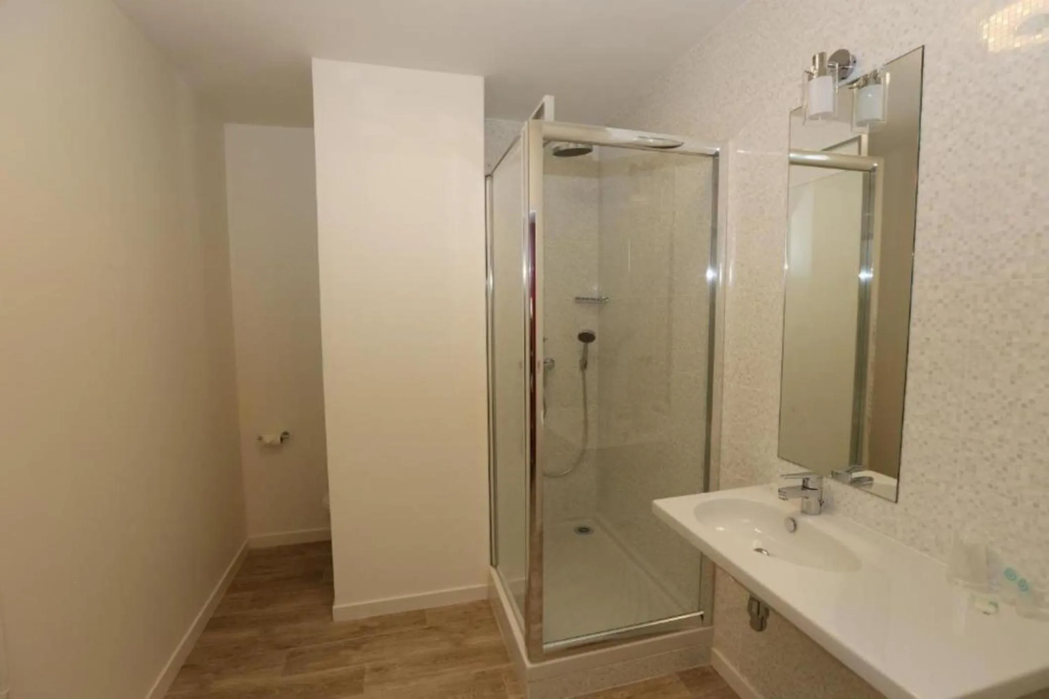 Bathroom in Les Criquets Hôtel & Spa