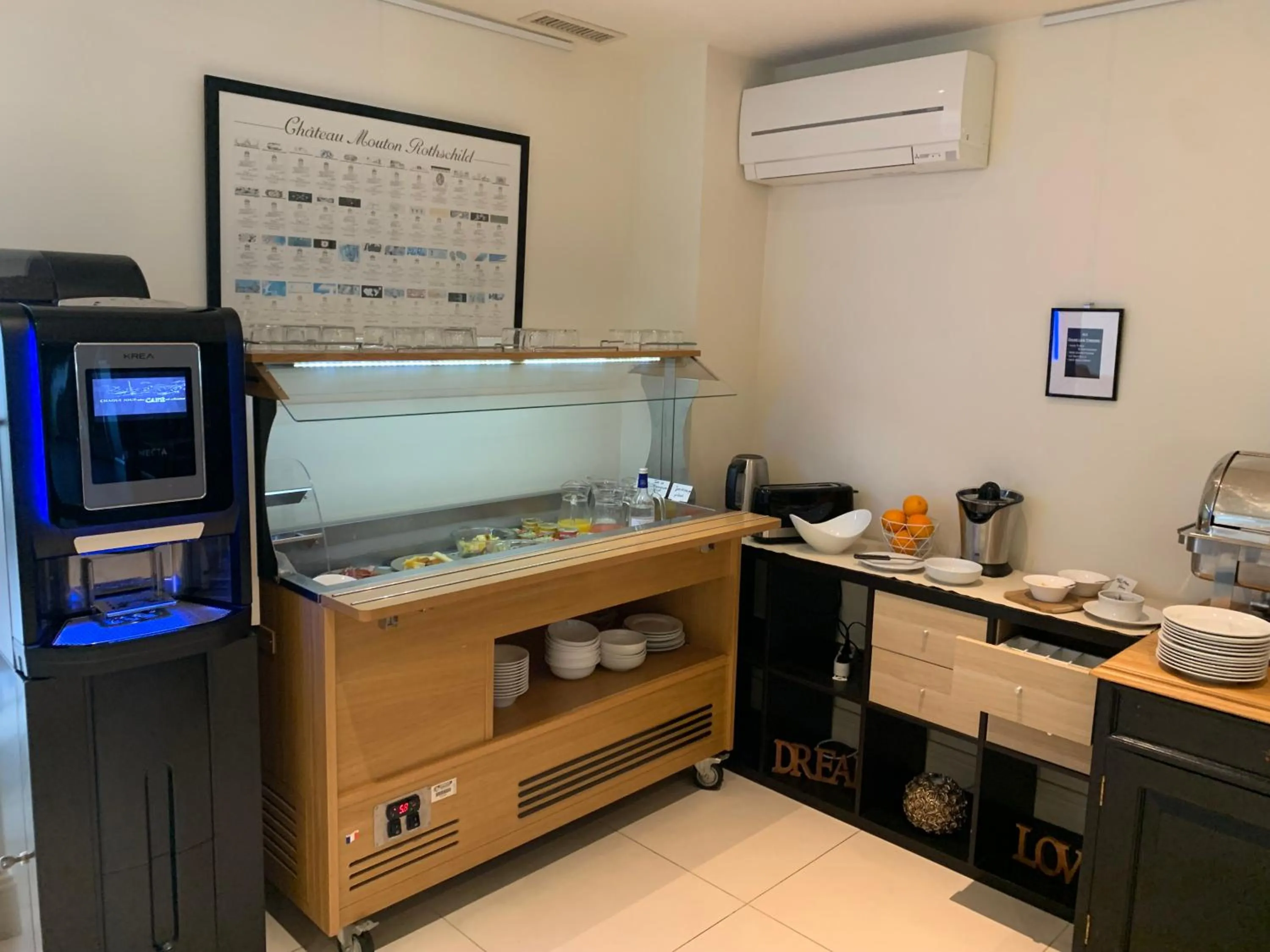 Breakfast in Les Criquets Hôtel & Spa