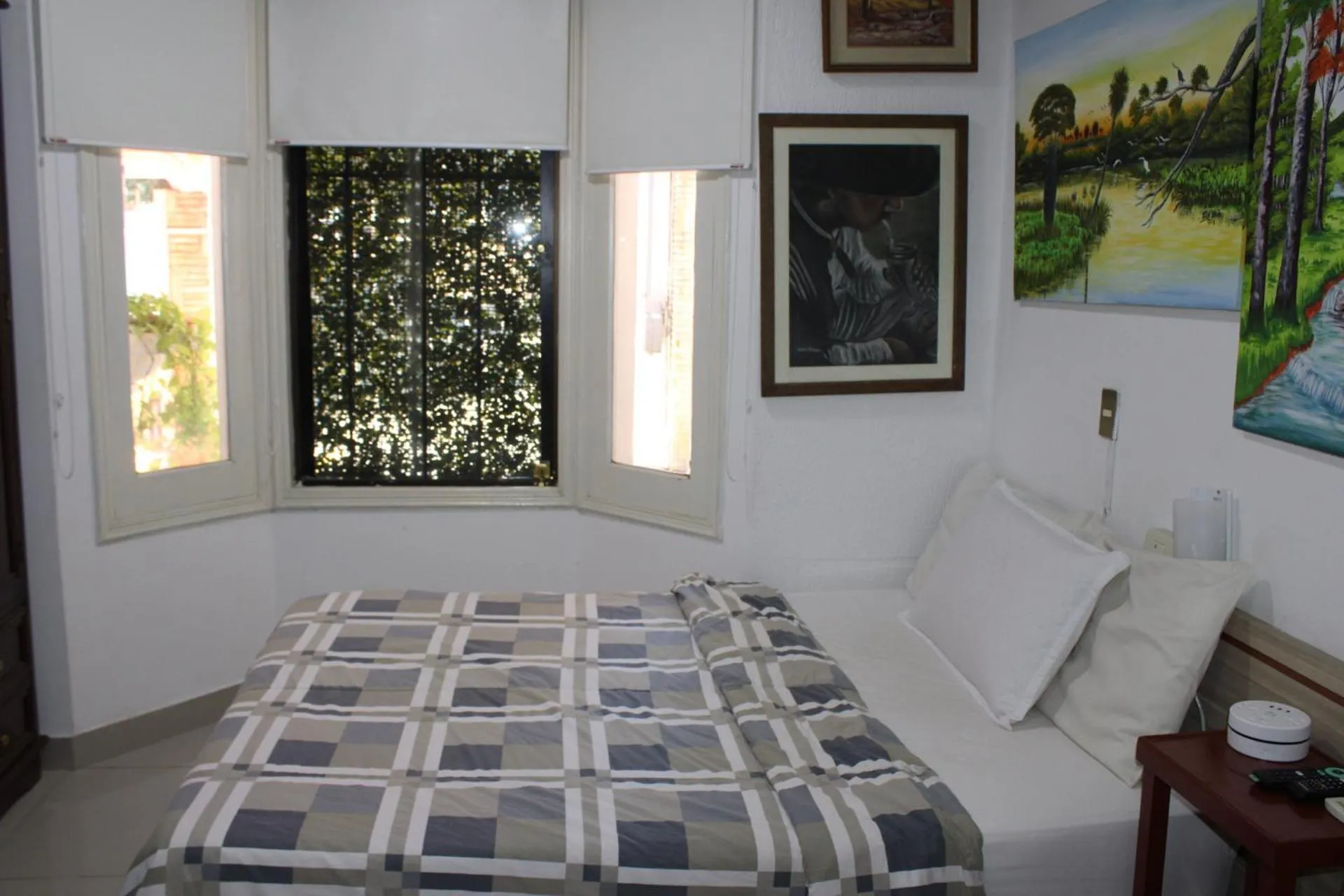 Photo of the whole room, Bed in Aparthotel Maison Suisse