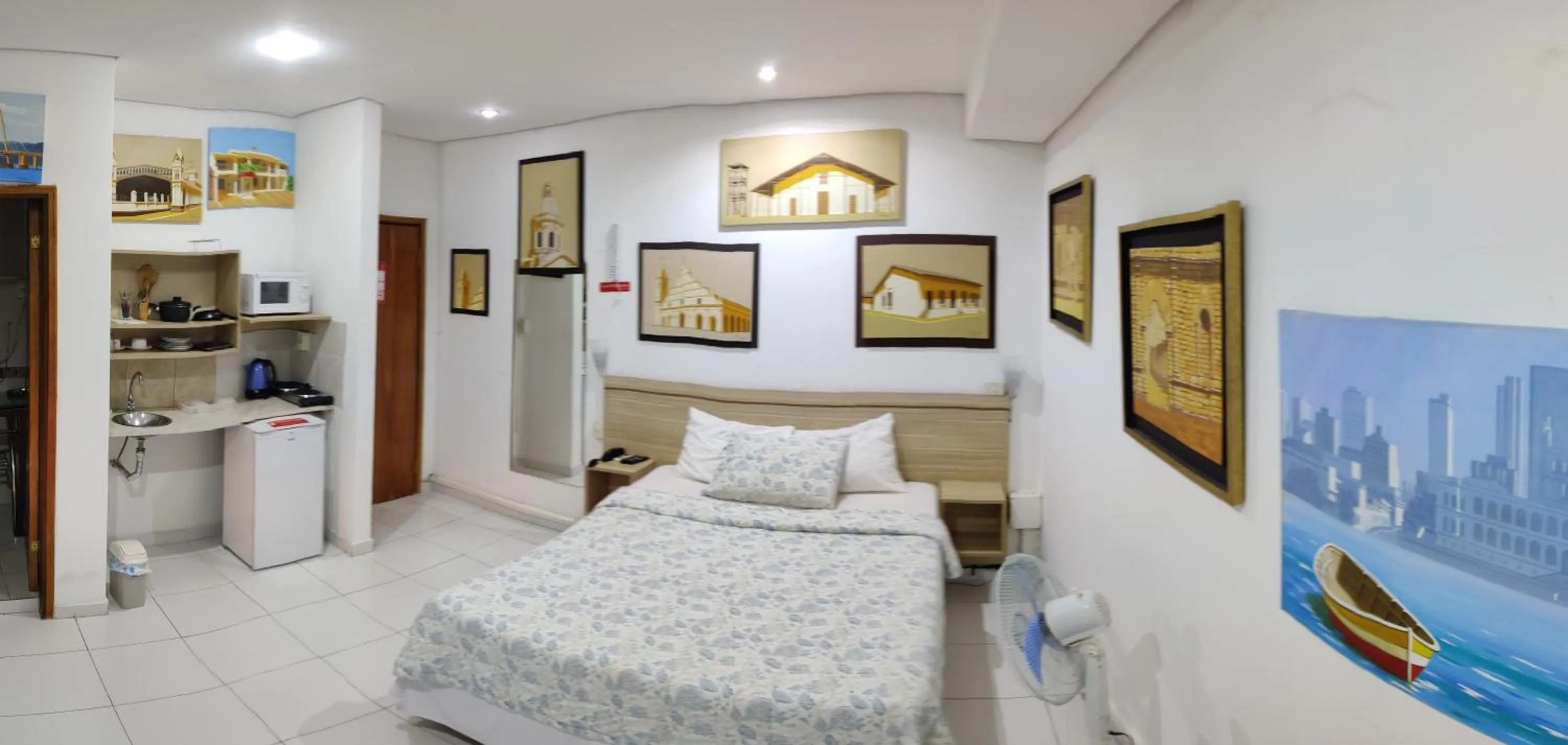 Bed in ApartHotel Maison Suisse