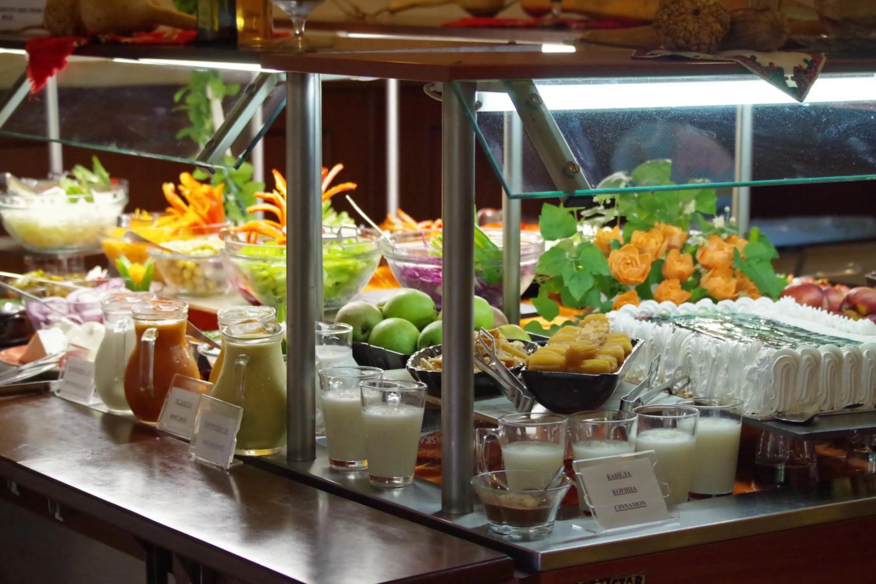 Restaurant/places to eat in Joya Park Hotel