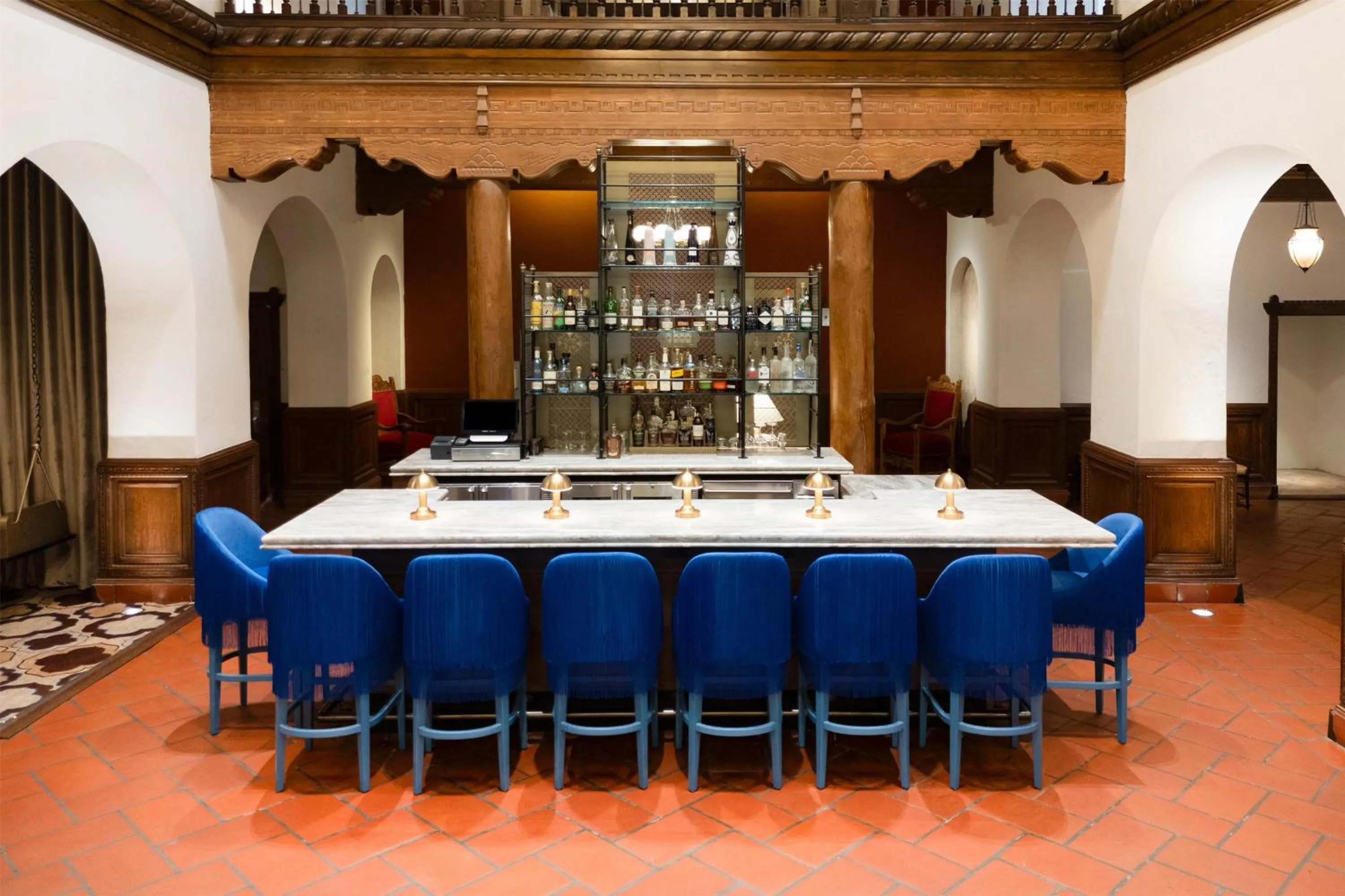 Lounge or bar in Hotel Andaluz Albuquerque, Curio Collection By Hilton