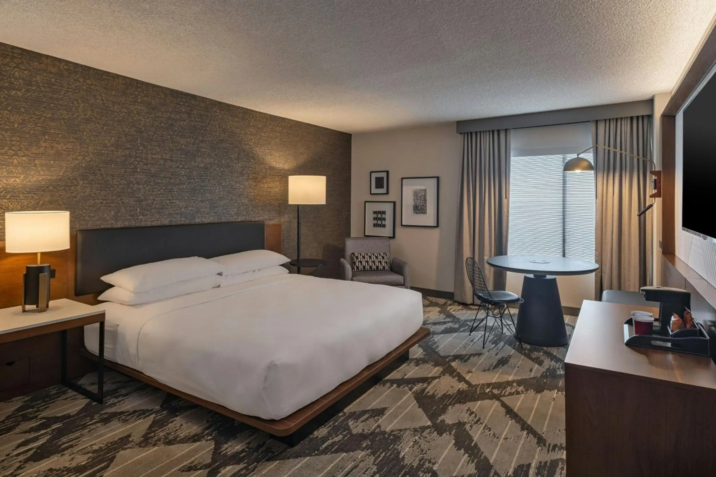 King Room in Sheraton Albuquerque Airport Hotel King Room in Sheraton Albuquerque Airport Hotel