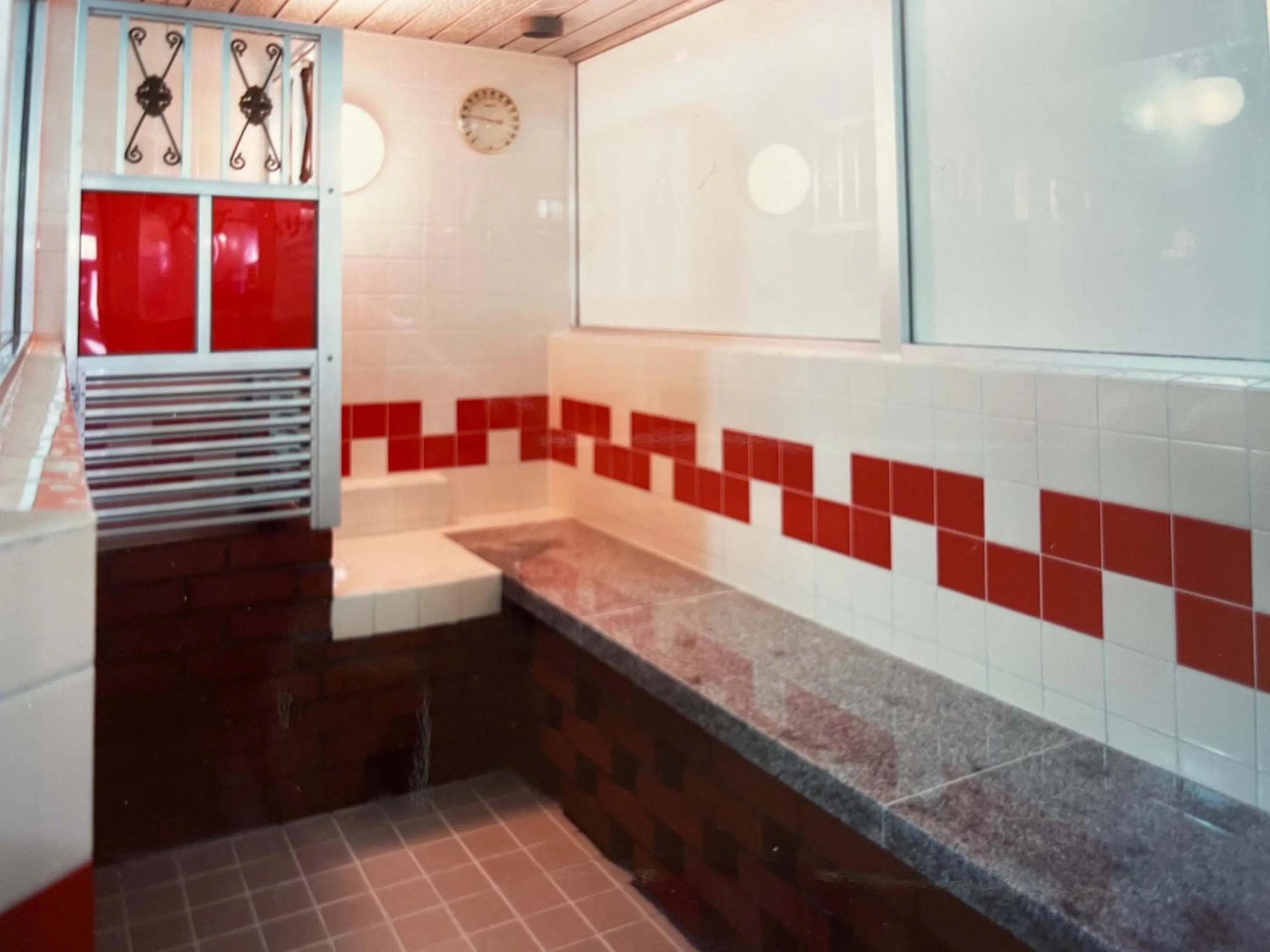 Steam room in Guesthouse Otaru Wanokaze