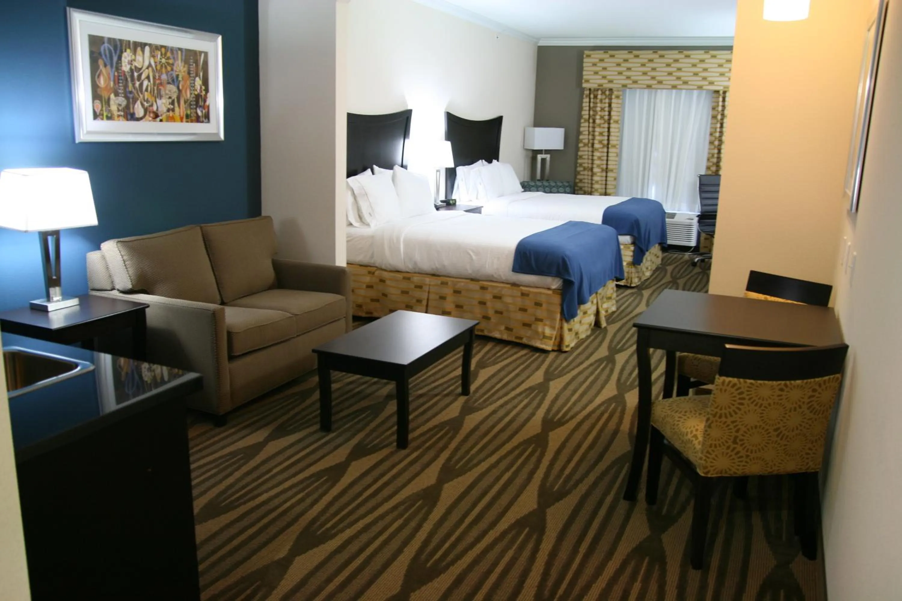 Photo of the whole room, Bed in Holiday Inn Express & Suites Corpus Christi - North by IHG