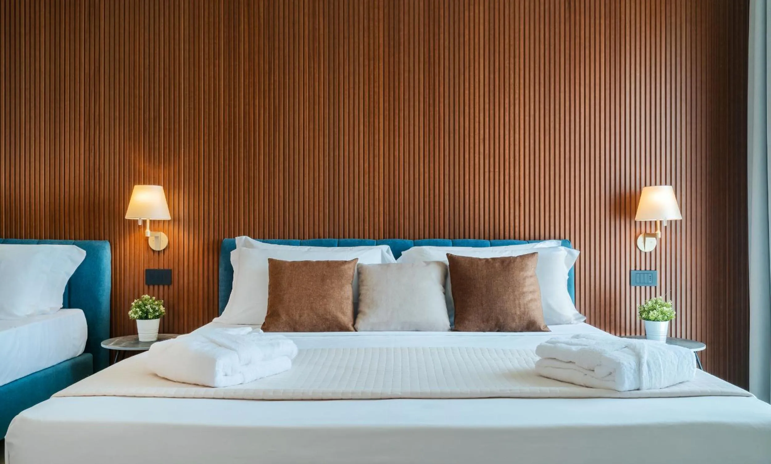 Photo of the whole room, Bed in Hotel Universal