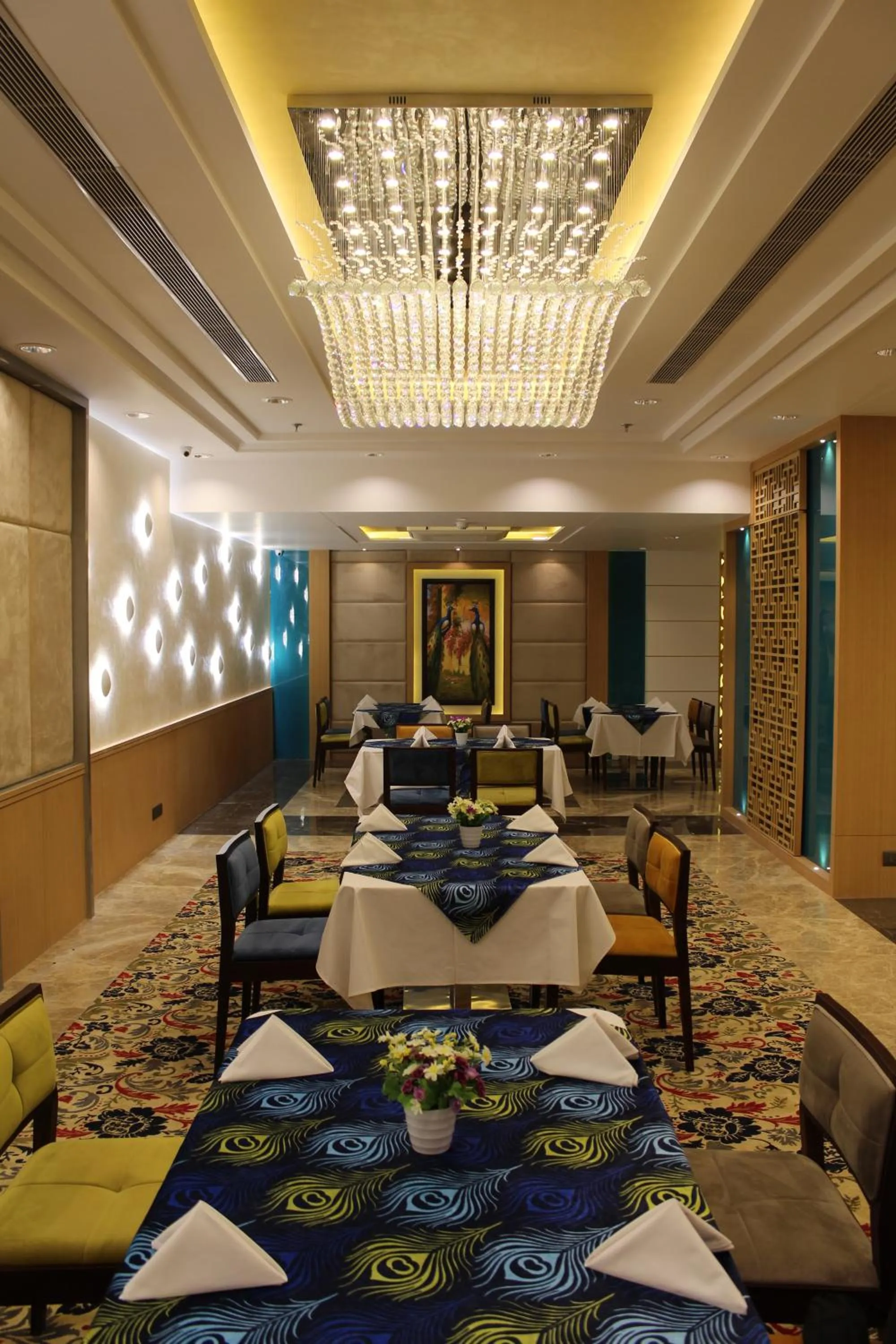 Restaurant/places to eat in SKK Blu Hotel & Spa