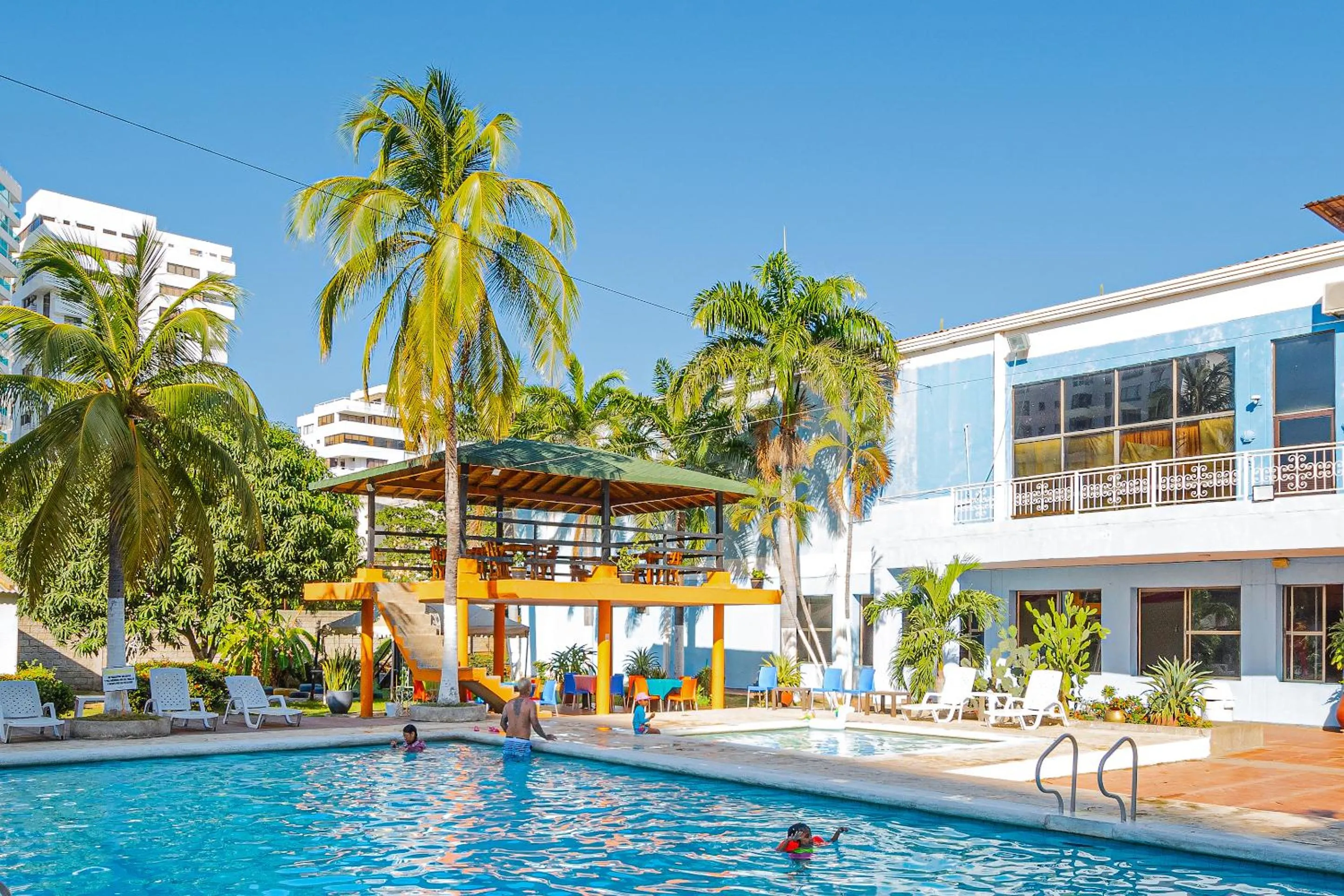 Property building in Hotel Palmarena Plaza Rodadero