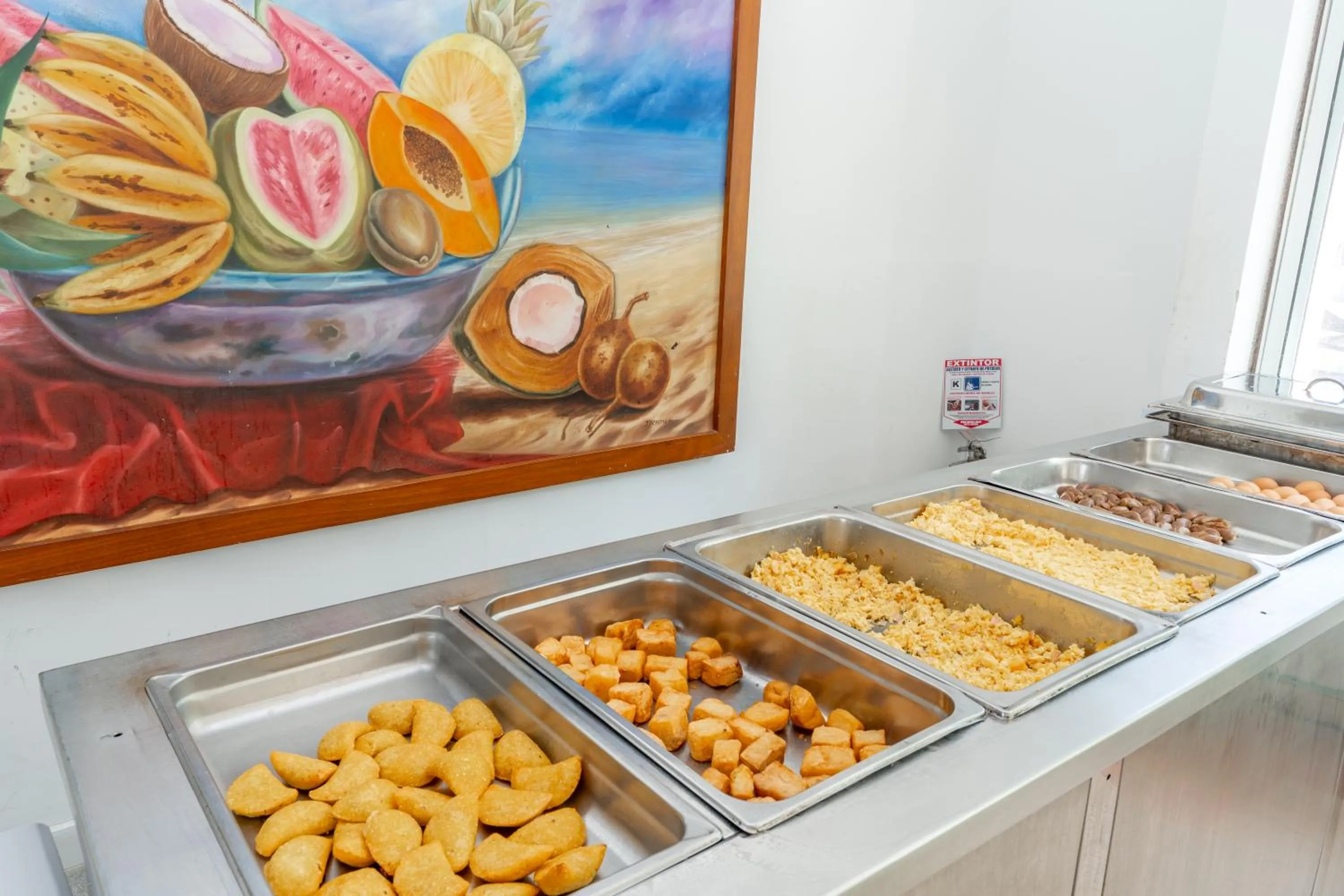 Buffet breakfast in Hotel Arhuaco Rodadero