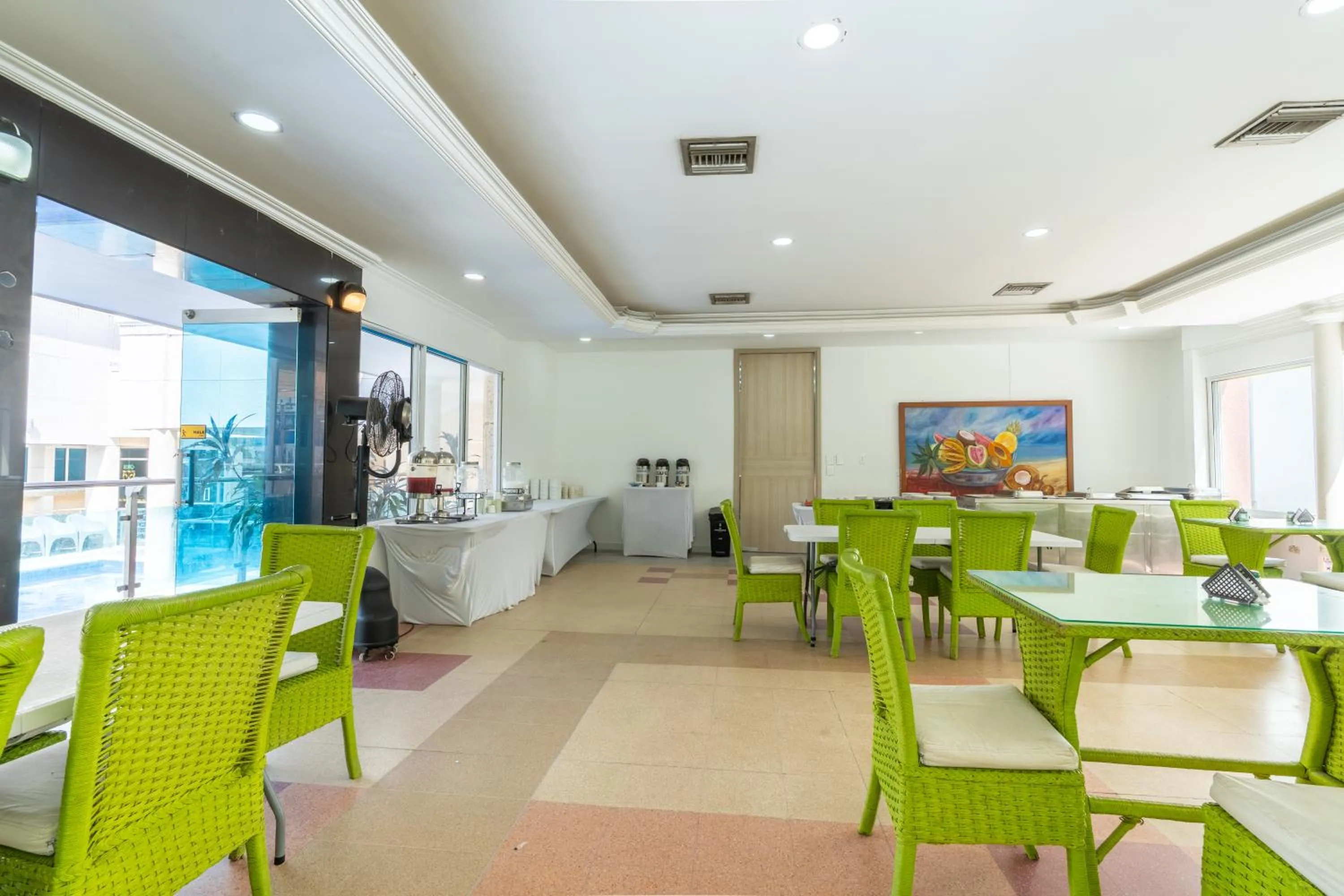 Restaurant/places to eat in Hotel Arhuaco Rodadero