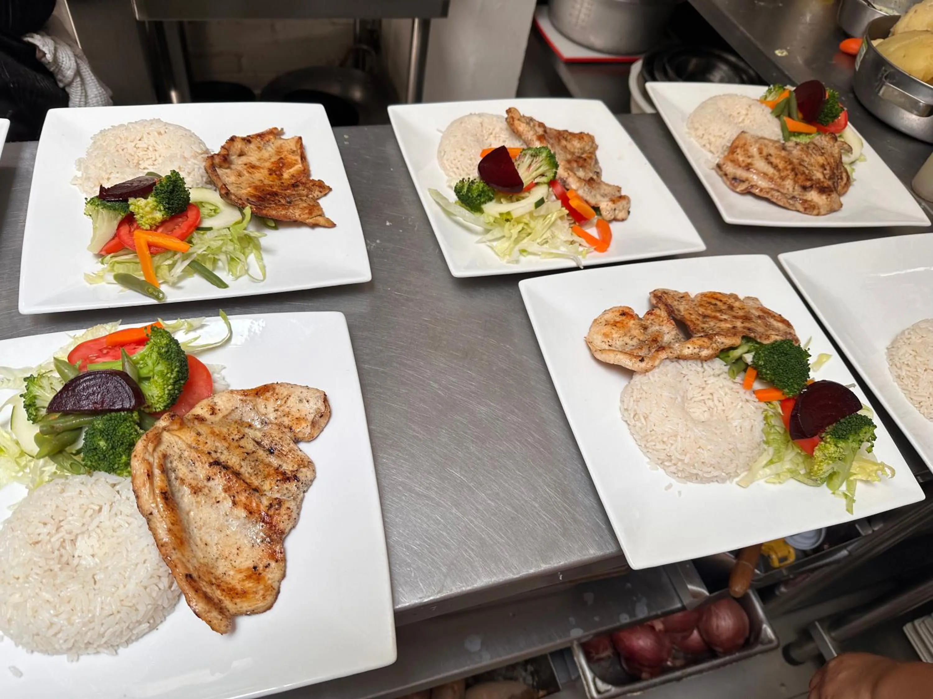 Restaurant/places to eat in Peru Star Apart-Hotel