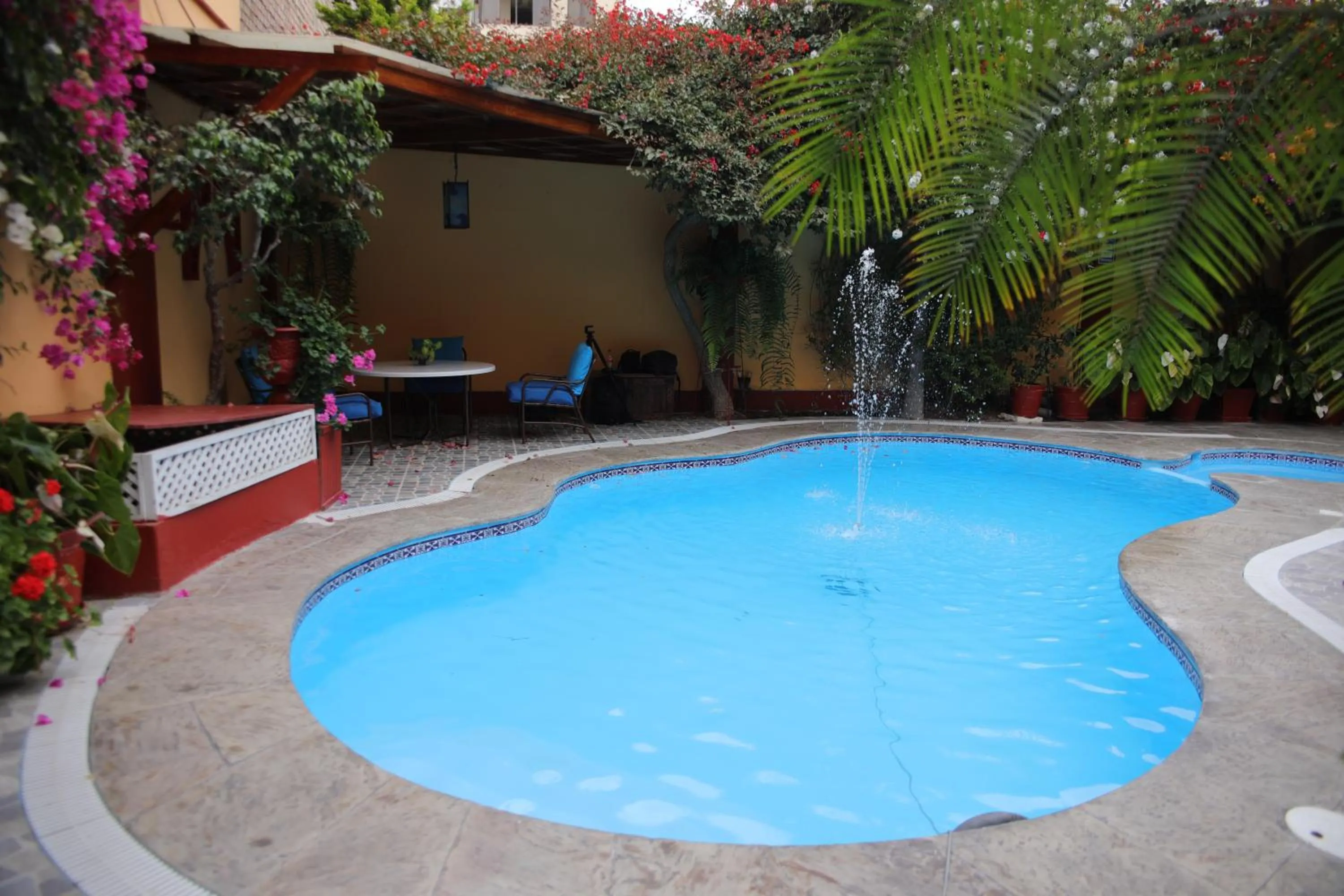 Swimming pool in Peru Star Apart-Hotel