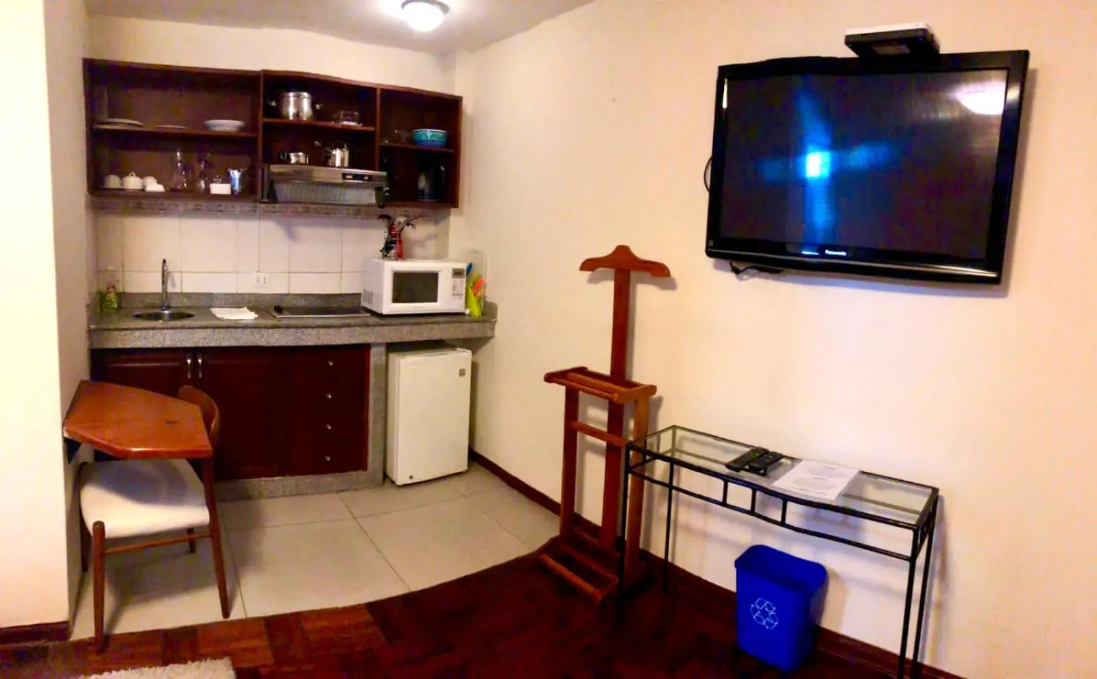 TV and multimedia in Peru Star Apart-Hotel