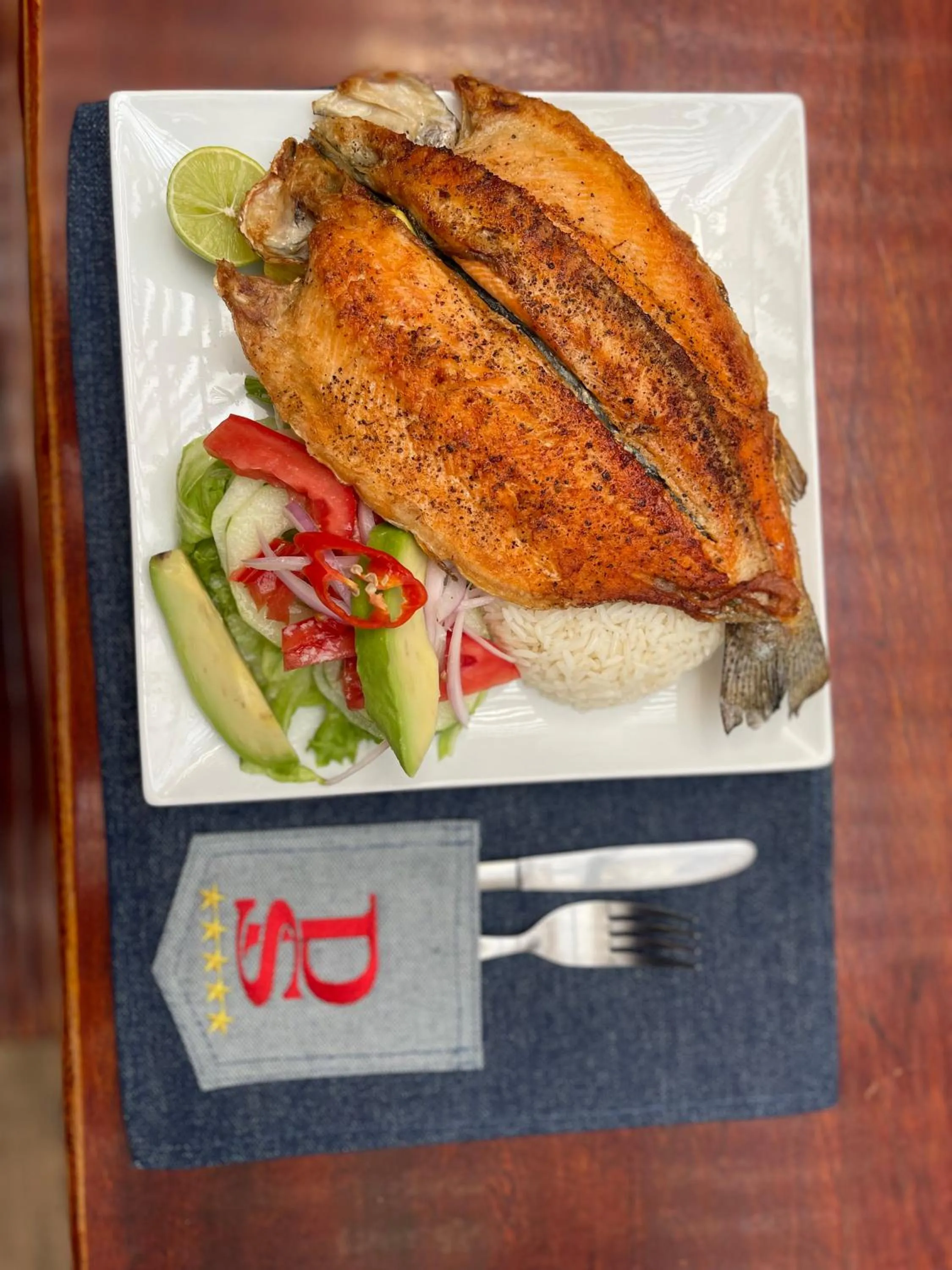 Restaurant/places to eat in Peru Star Apart-Hotel