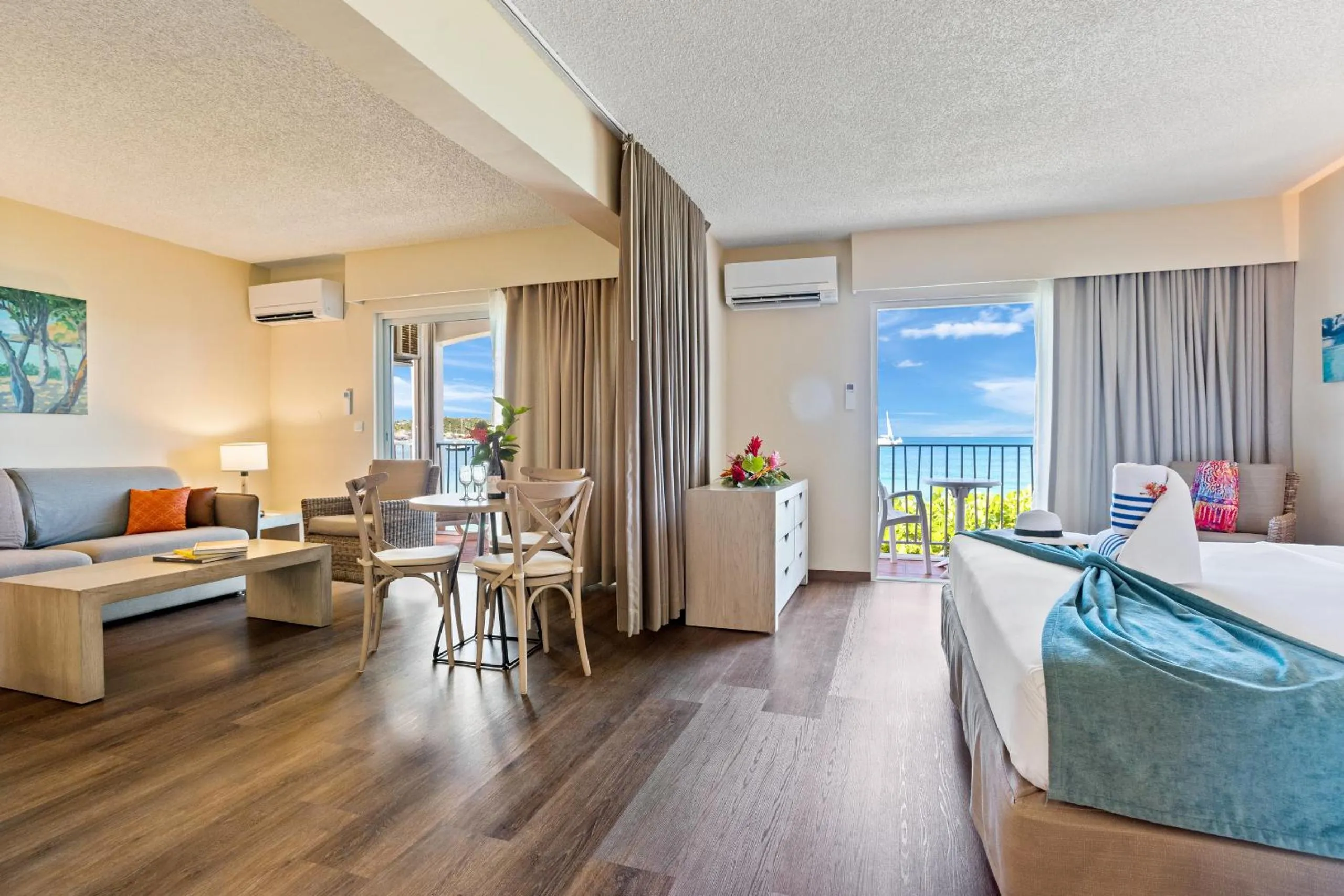 Seating area, Bed in Grand Case Beach Club