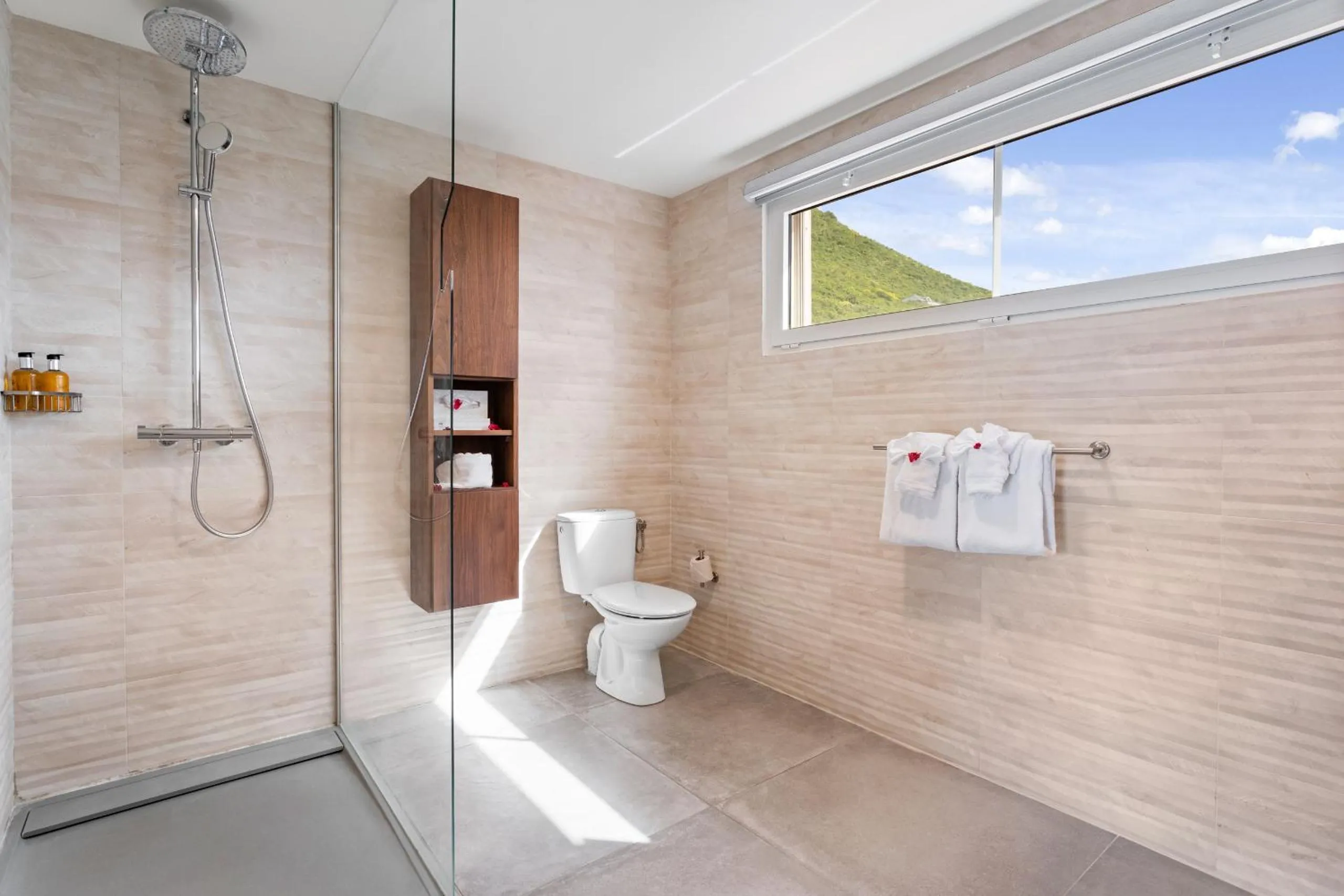 Shower in Grand Case Beach Club