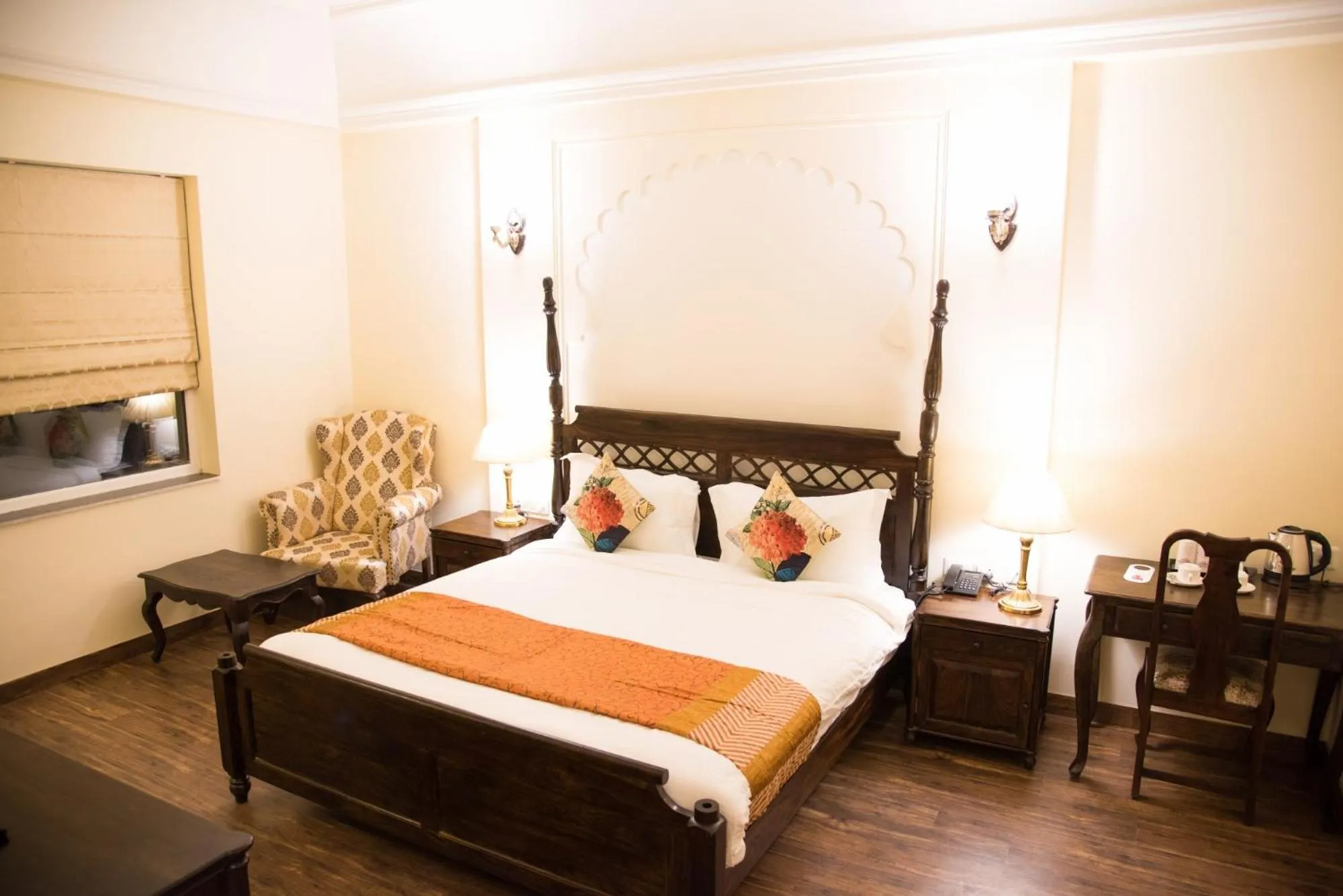 Bedroom, Bed in WelcomHeritage Mount Valley Resort Ranthambore