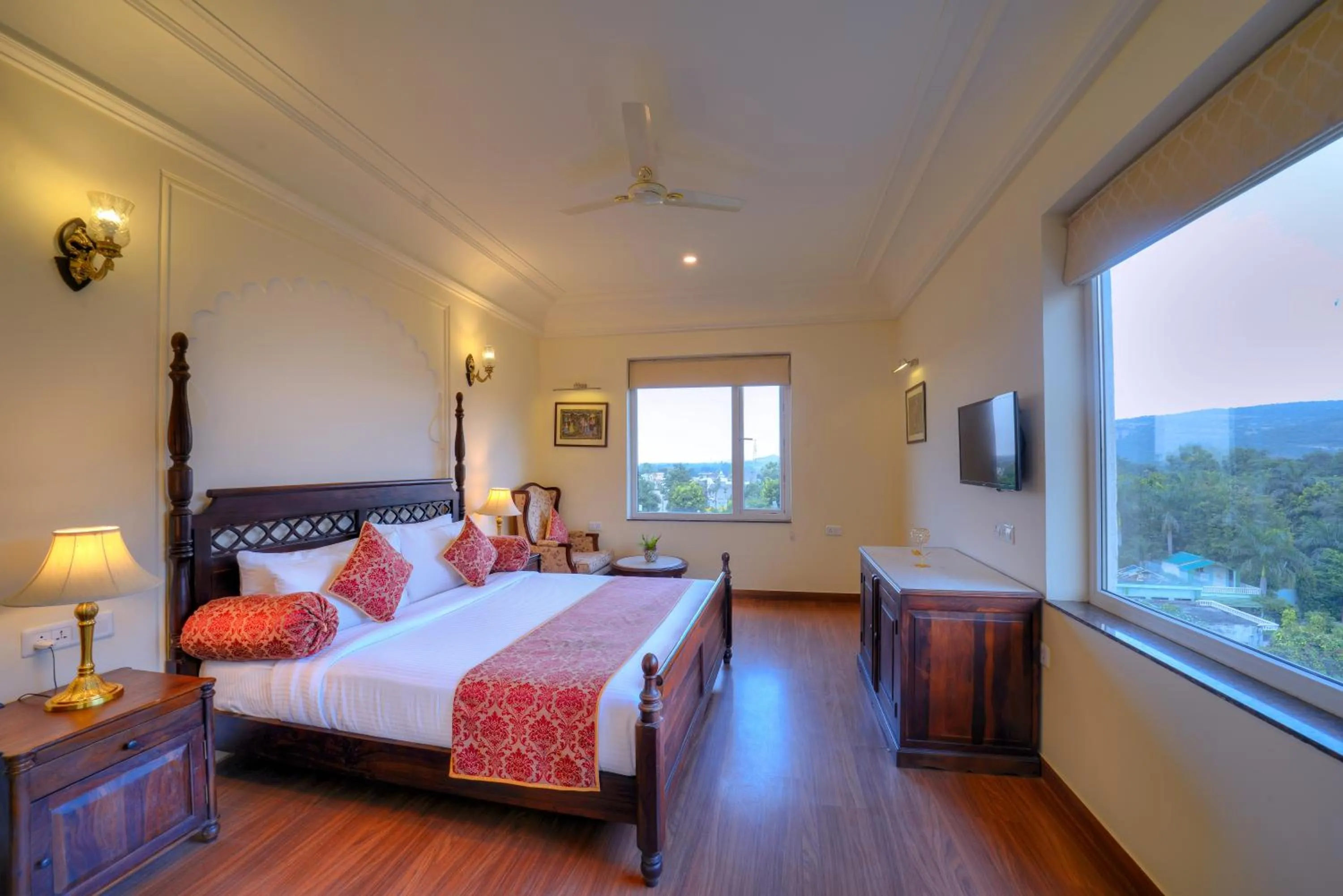 Bed in WelcomHeritage Mount Valley Resort Ranthambore