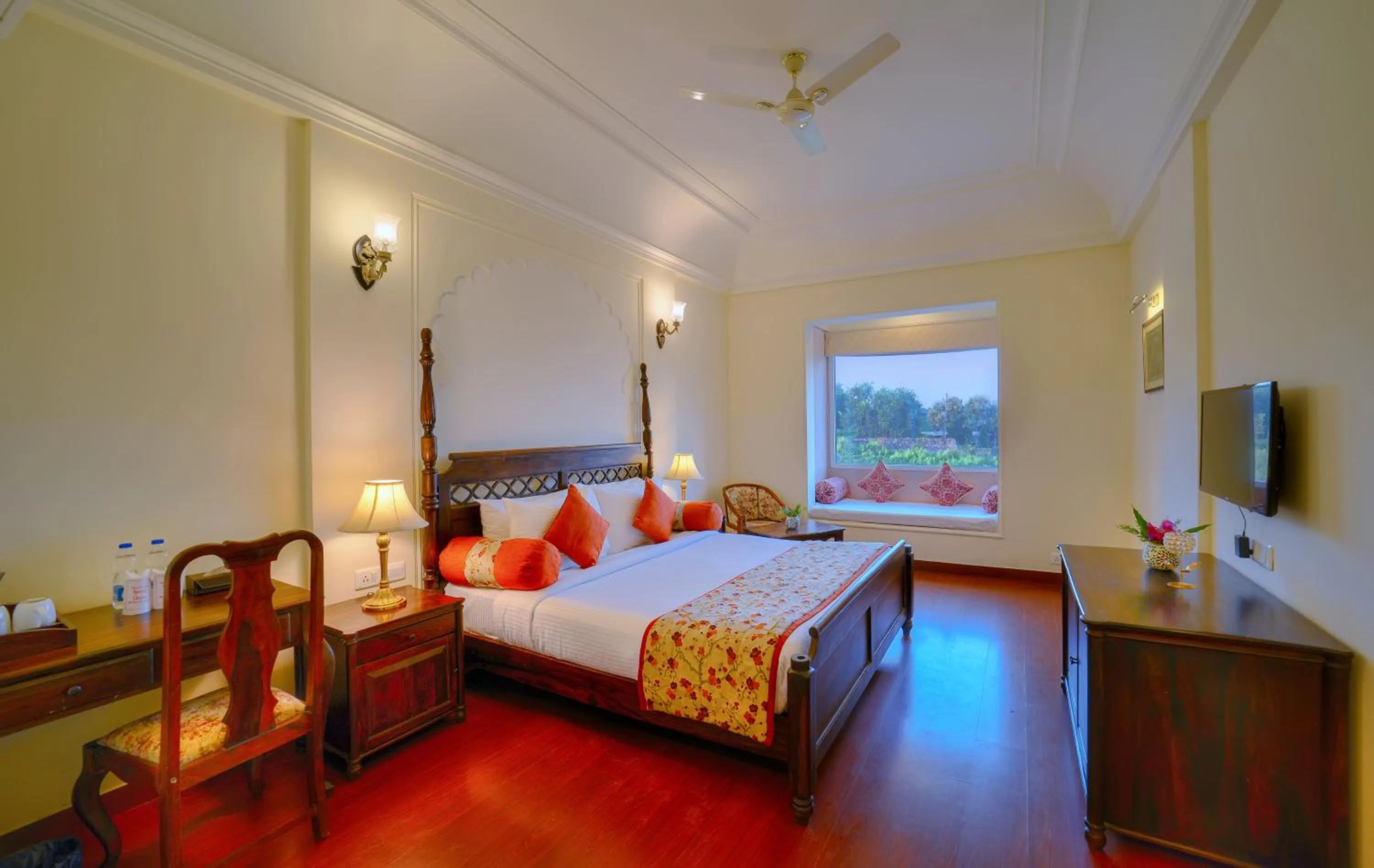 Bed in WelcomHeritage Mount Valley Resort Ranthambore