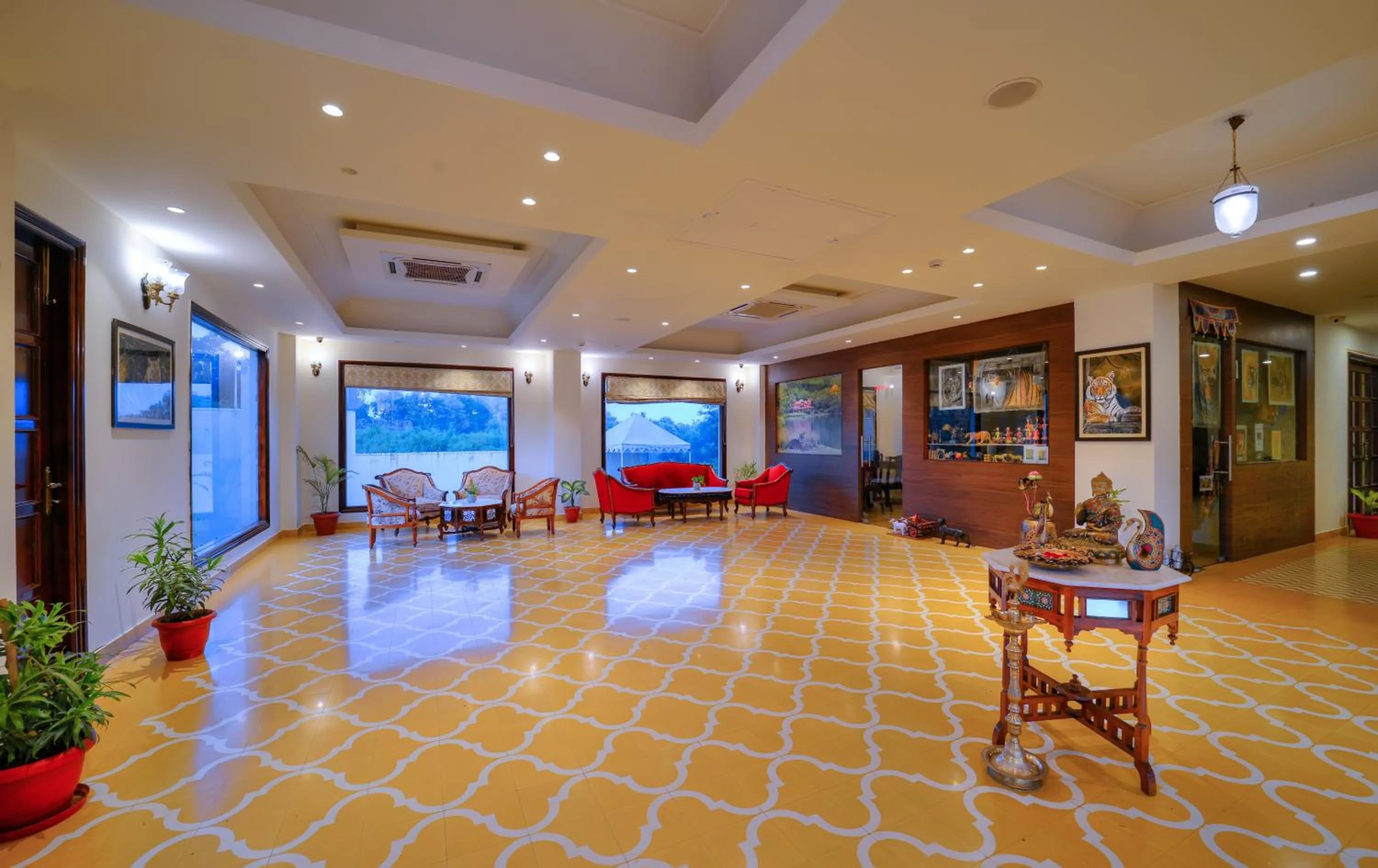 Lobby or reception in WelcomHeritage Mount Valley Resort Ranthambore